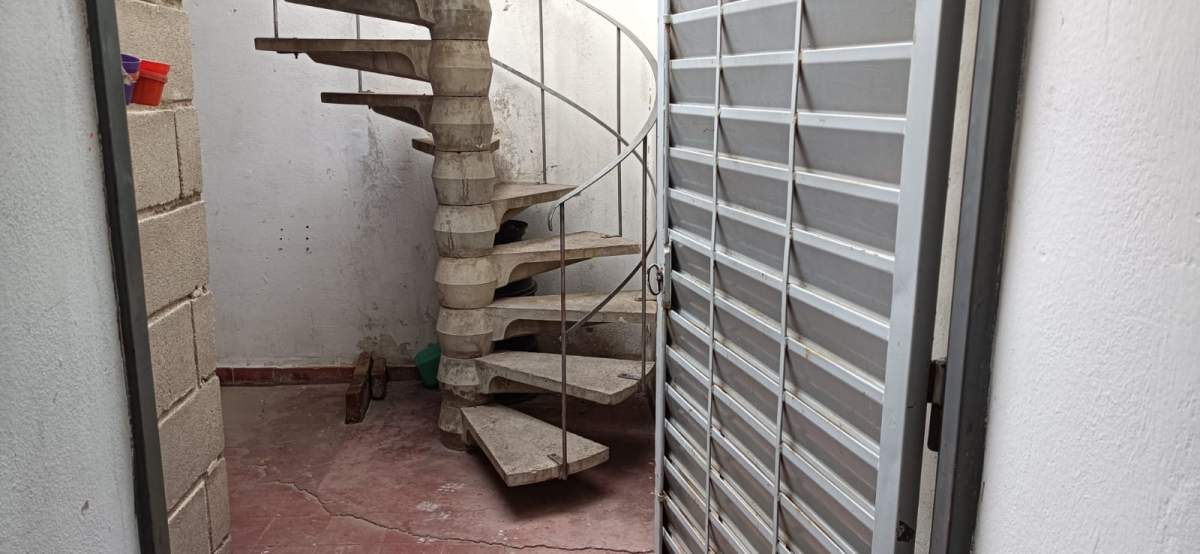 Casa en Alquiler - 2 Dormitorios  Escritorio en Residencial América