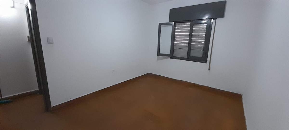 Casa en Alquiler - 2 Dormitorios  Escritorio en Residencial América