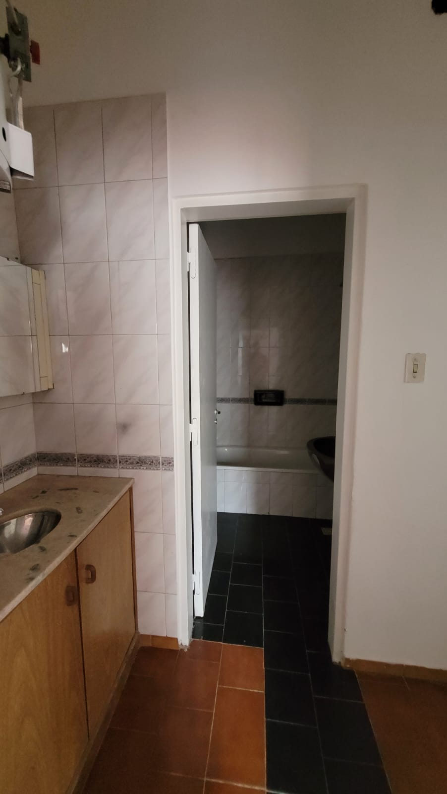 CASA EN ALQUILER EN PLANTA ALTA BARRIO VILLA CABRERA