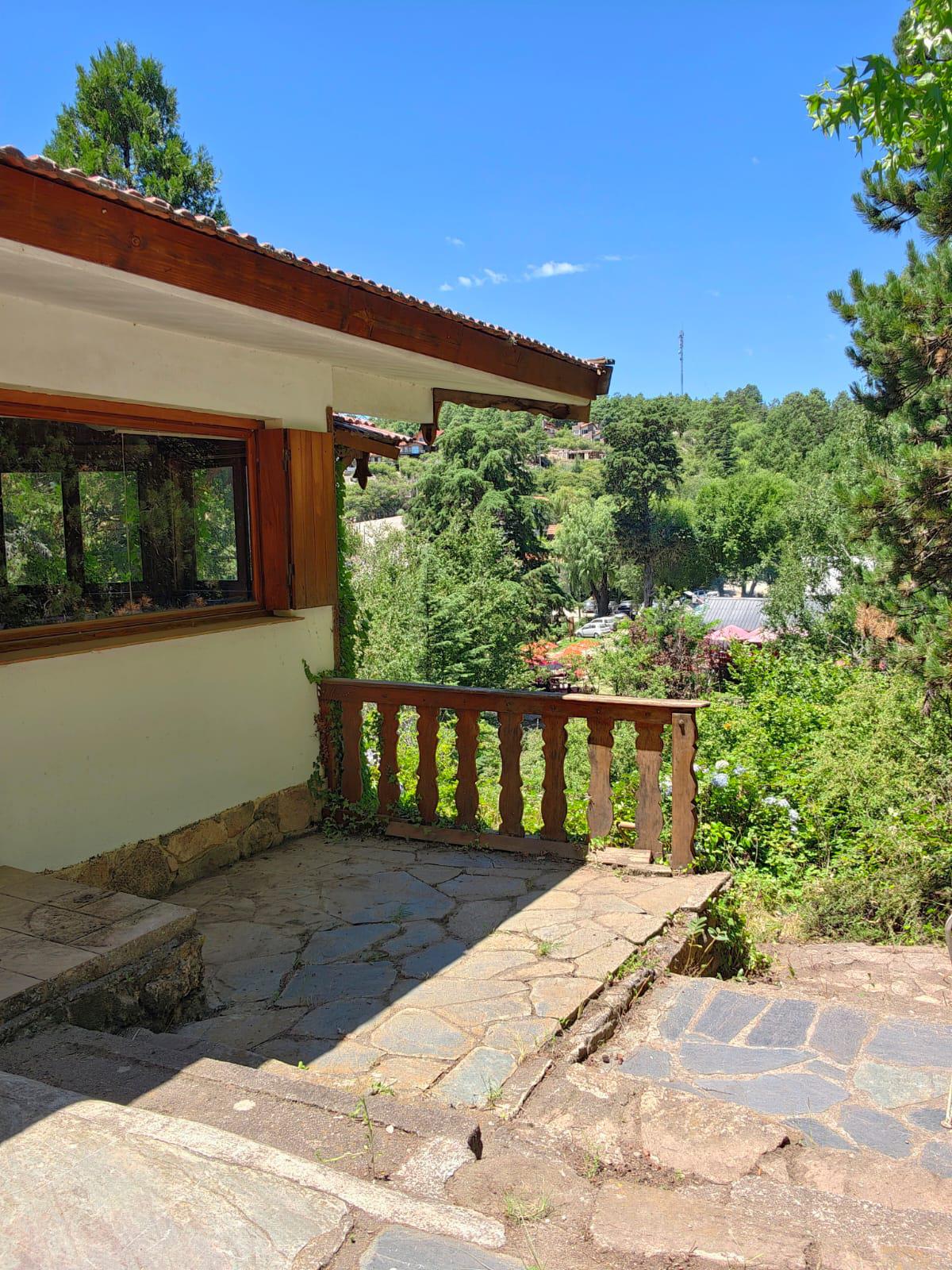 Venta de 2 hermosas casas, salida al río, en el corazón del Pueblo, Hermosas vistas, escritura inm.