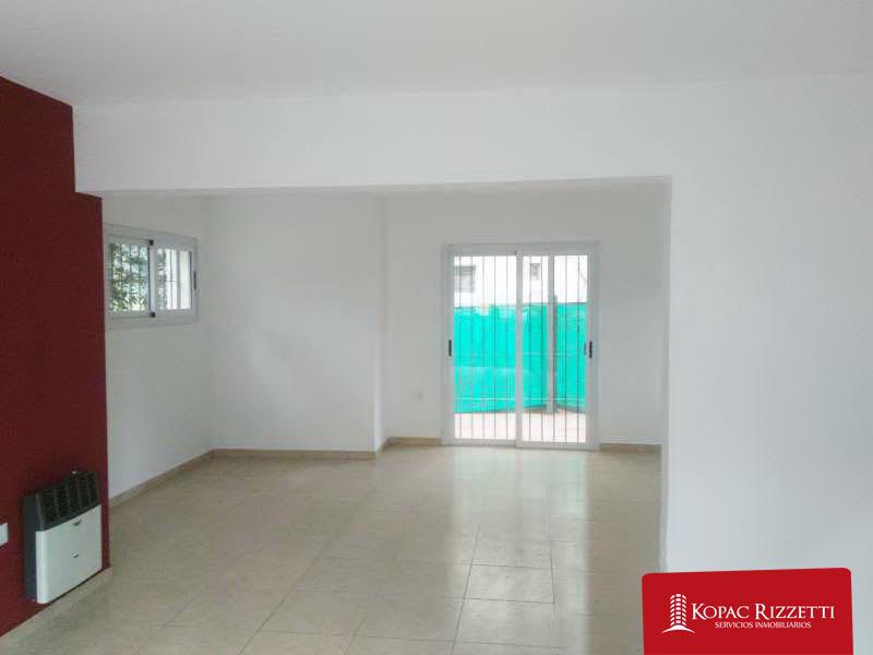 VILLA ALLENDE (LOS ANDES 500) - ALQUILER CASA 2 DORMITORIOS