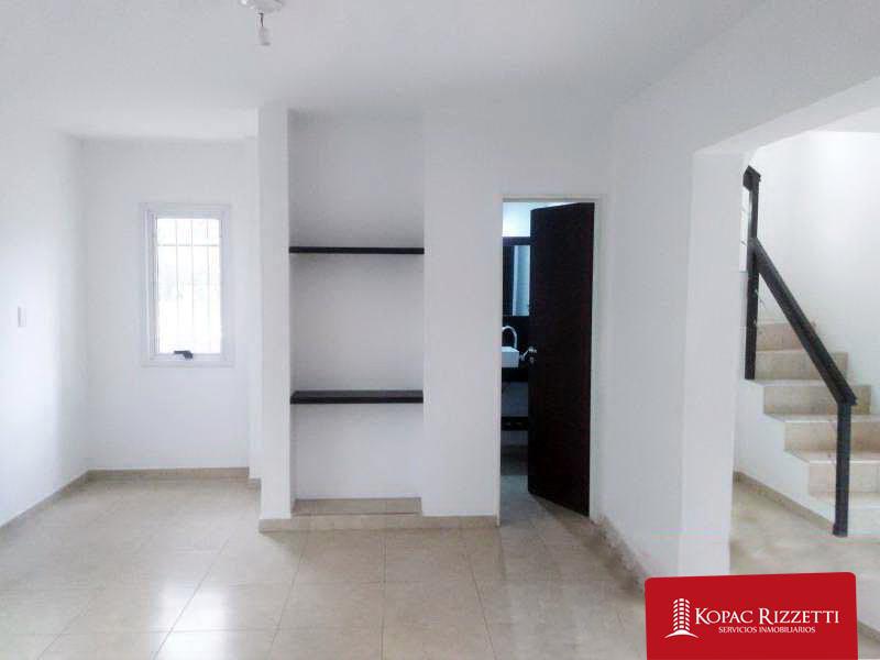 VILLA ALLENDE (LOS ANDES 500) - ALQUILER CASA 2 DORMITORIOS