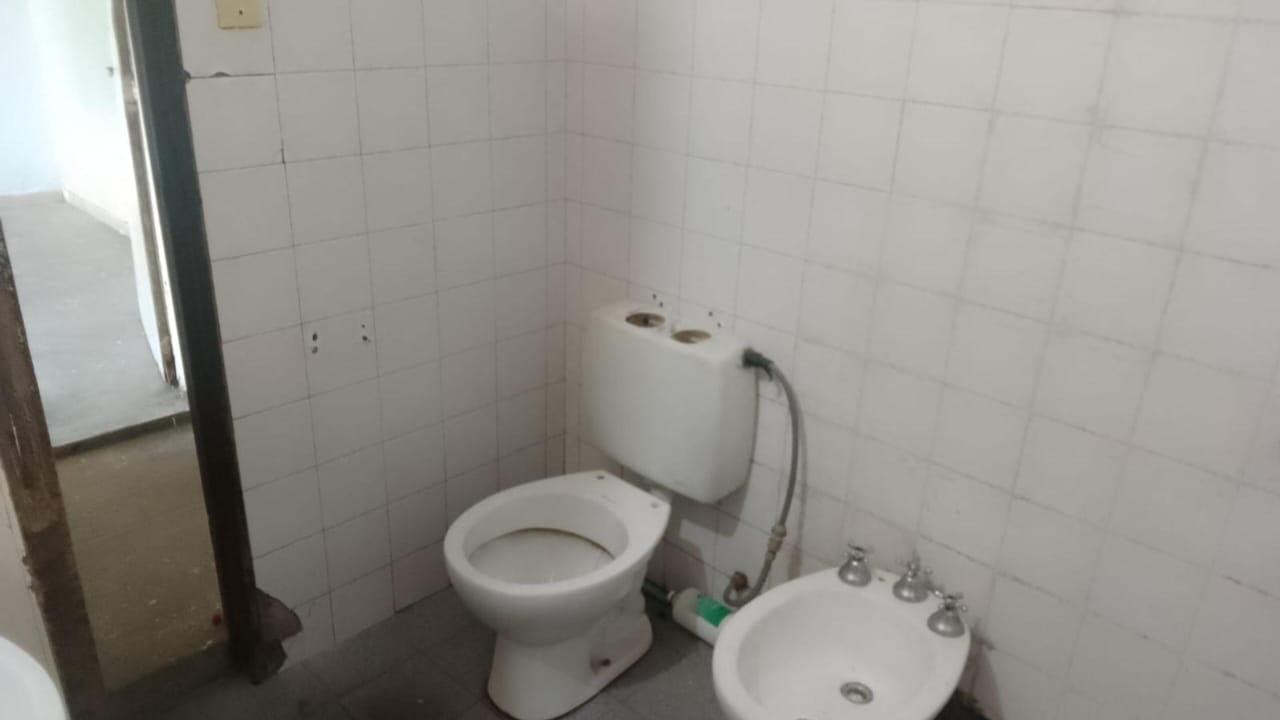 CHEMES INVERSIONES VENDE CASA EN BARRIO EL QUEBRACHO