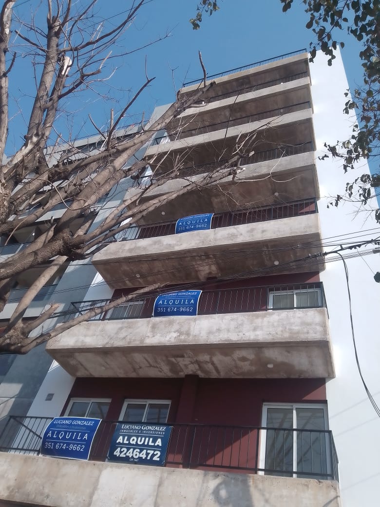 DEPARTAMENTOS  ZONA IDEAL DOS DORMITORIOS Y DOS BAÑOS MUY LUMINOSO CERCA DE TODO