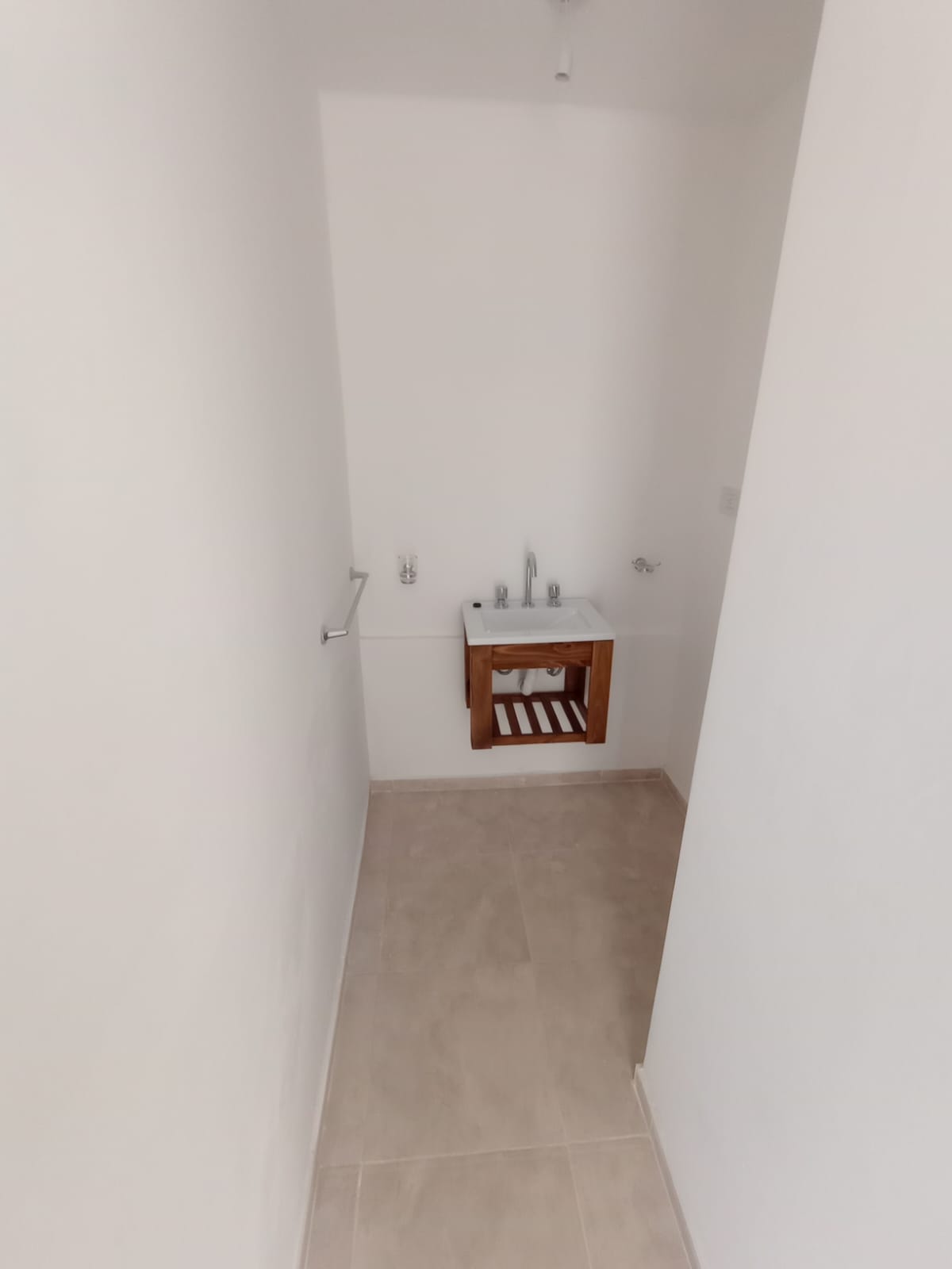 DEPARTAMENTOS  ZONA IDEAL DOS DORMITORIOS Y DOS BAÑOS MUY LUMINOSO CERCA DE TODO