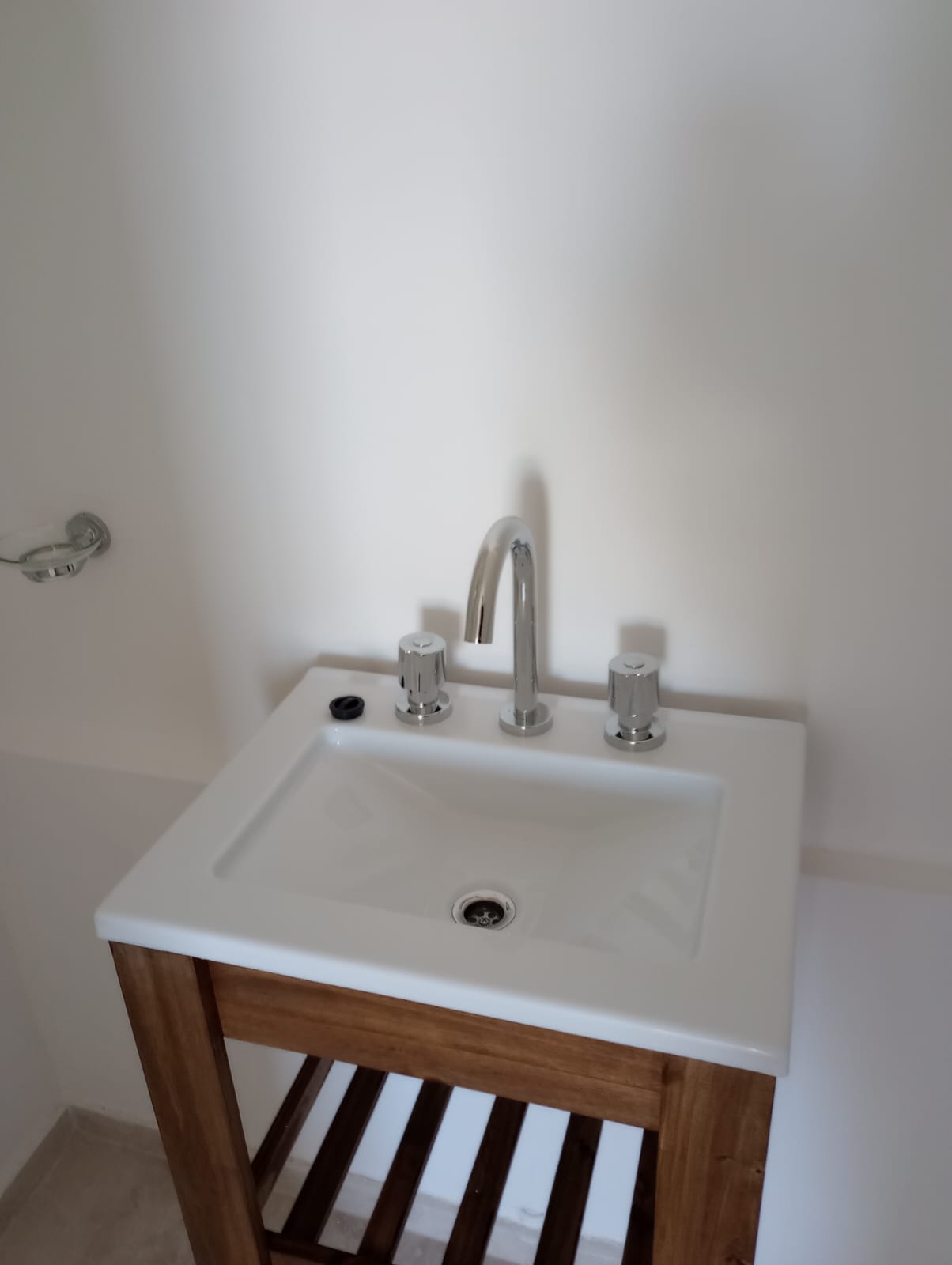 DEPARTAMENTOS  ZONA IDEAL DOS DORMITORIOS Y DOS BAÑOS MUY LUMINOSO CERCA DE TODO