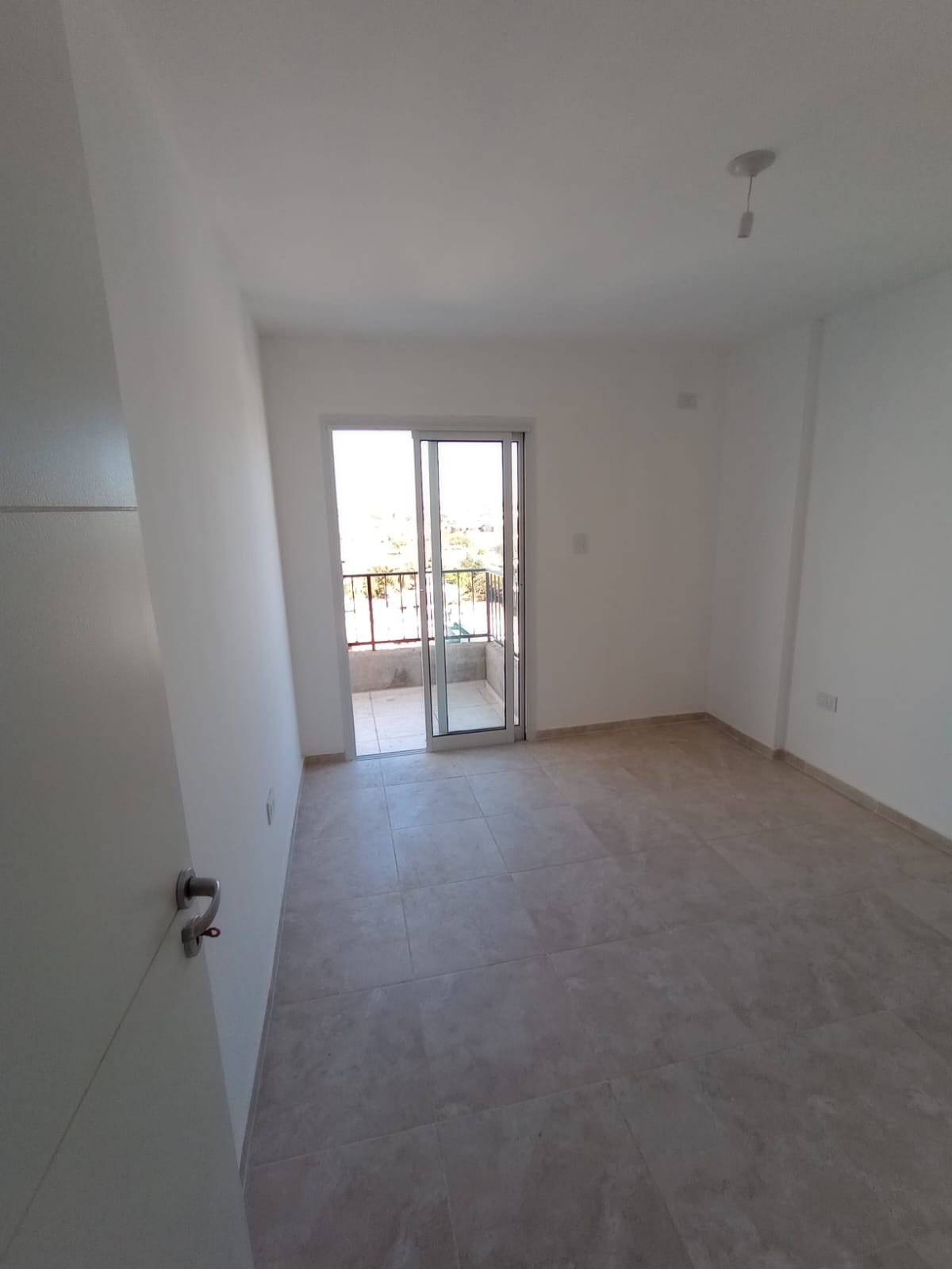 DEPARTAMENTOS  ZONA IDEAL DOS DORMITORIOS Y DOS BAÑOS MUY LUMINOSO CERCA DE TODO