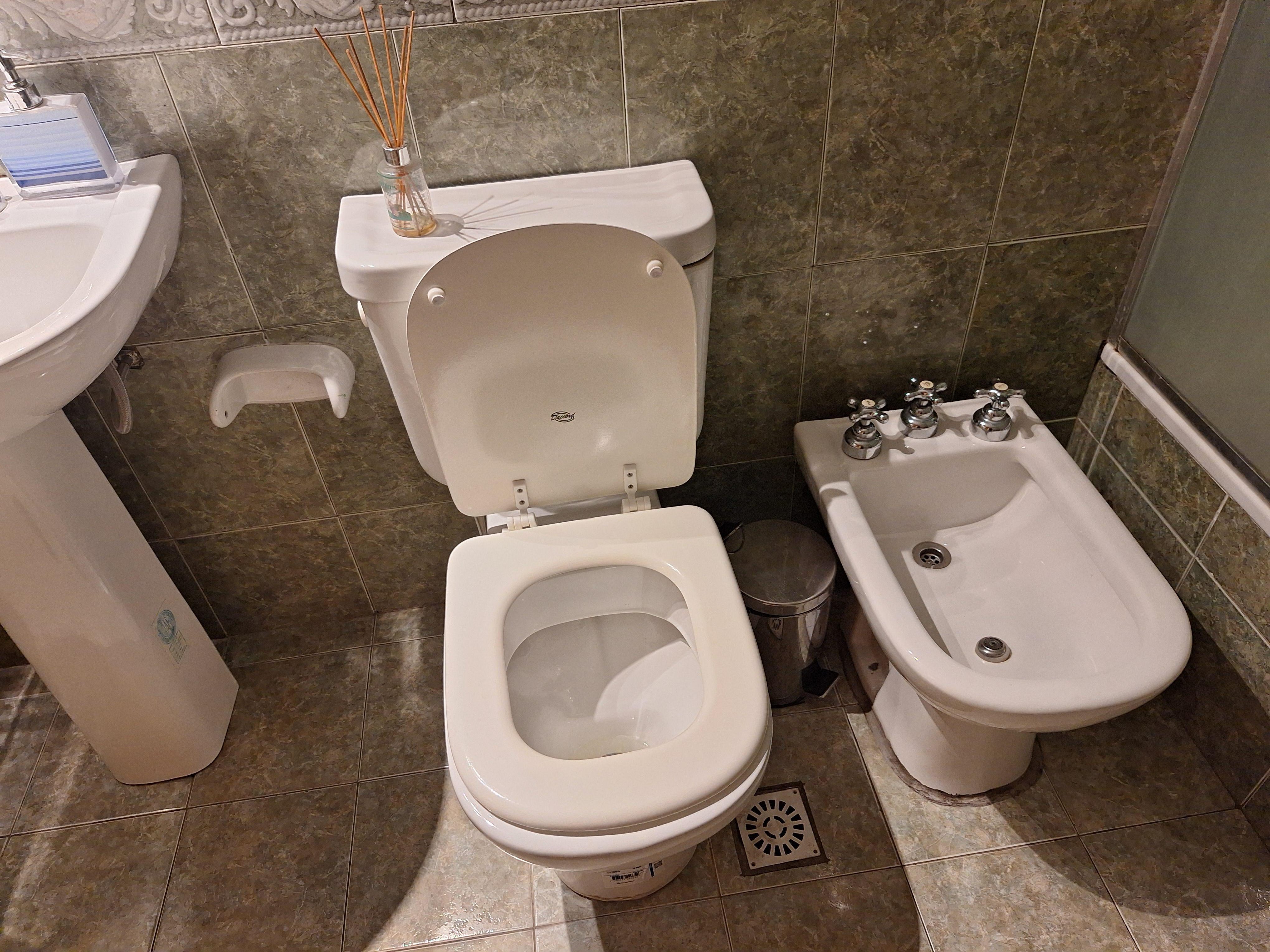 NUEVA CORDOBA AMOBLADO SOLO PENSA EN LA FACU