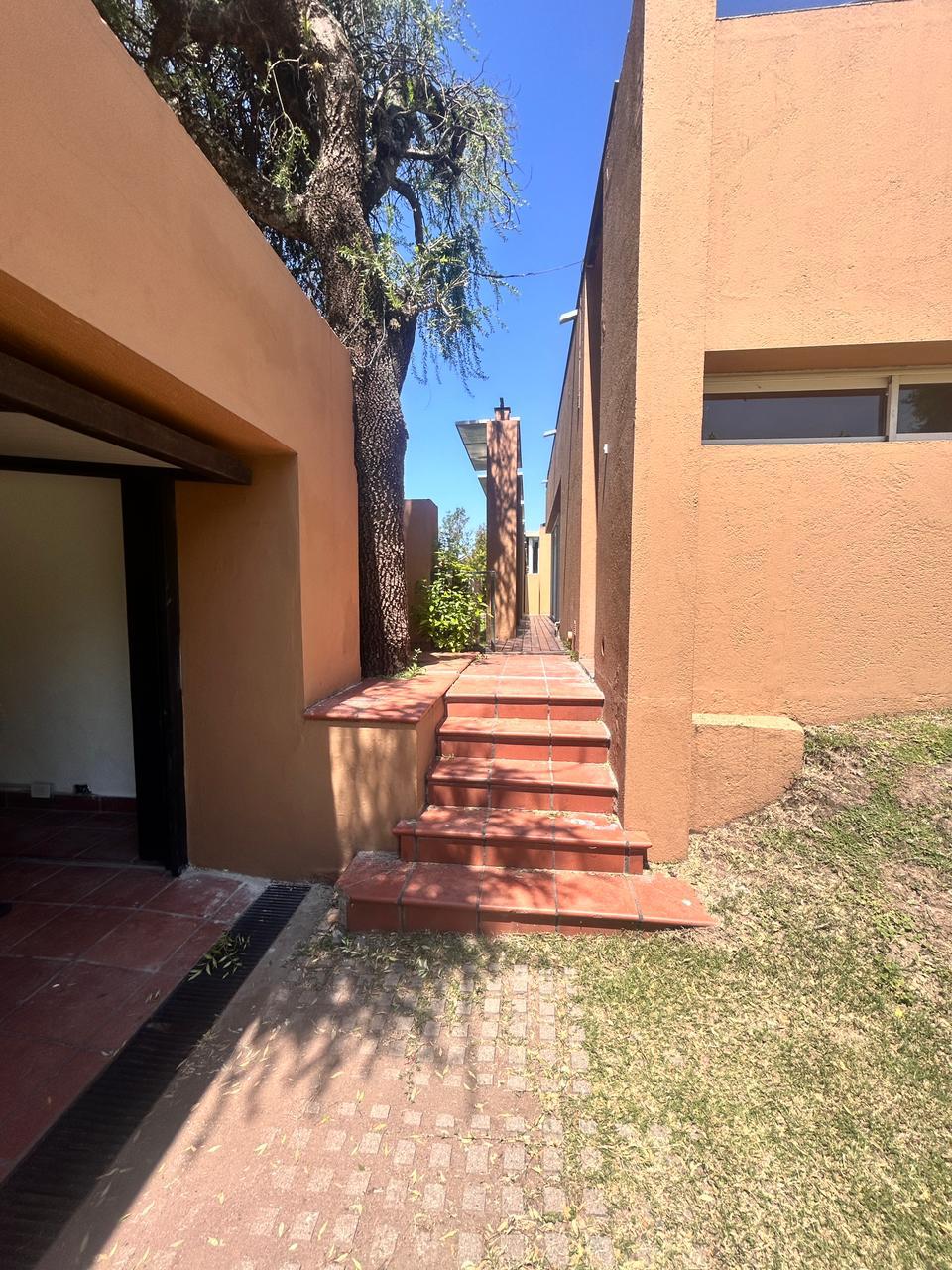 ALQUILER 3 DORMI EN LAS DELICIAS