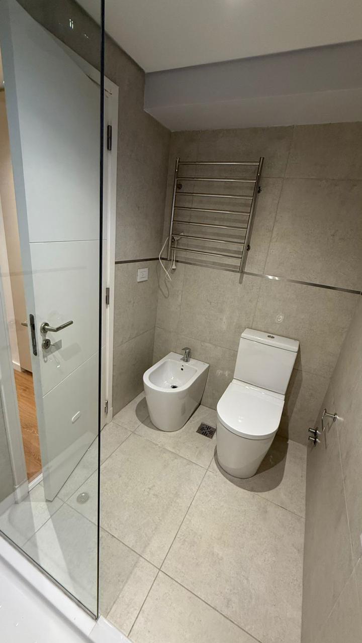 VENTA DEPARTAMENTO OPERA PARK 2 DORMITORIOS AMOBLADO Y COCHERA CERRO LAS ROSAS