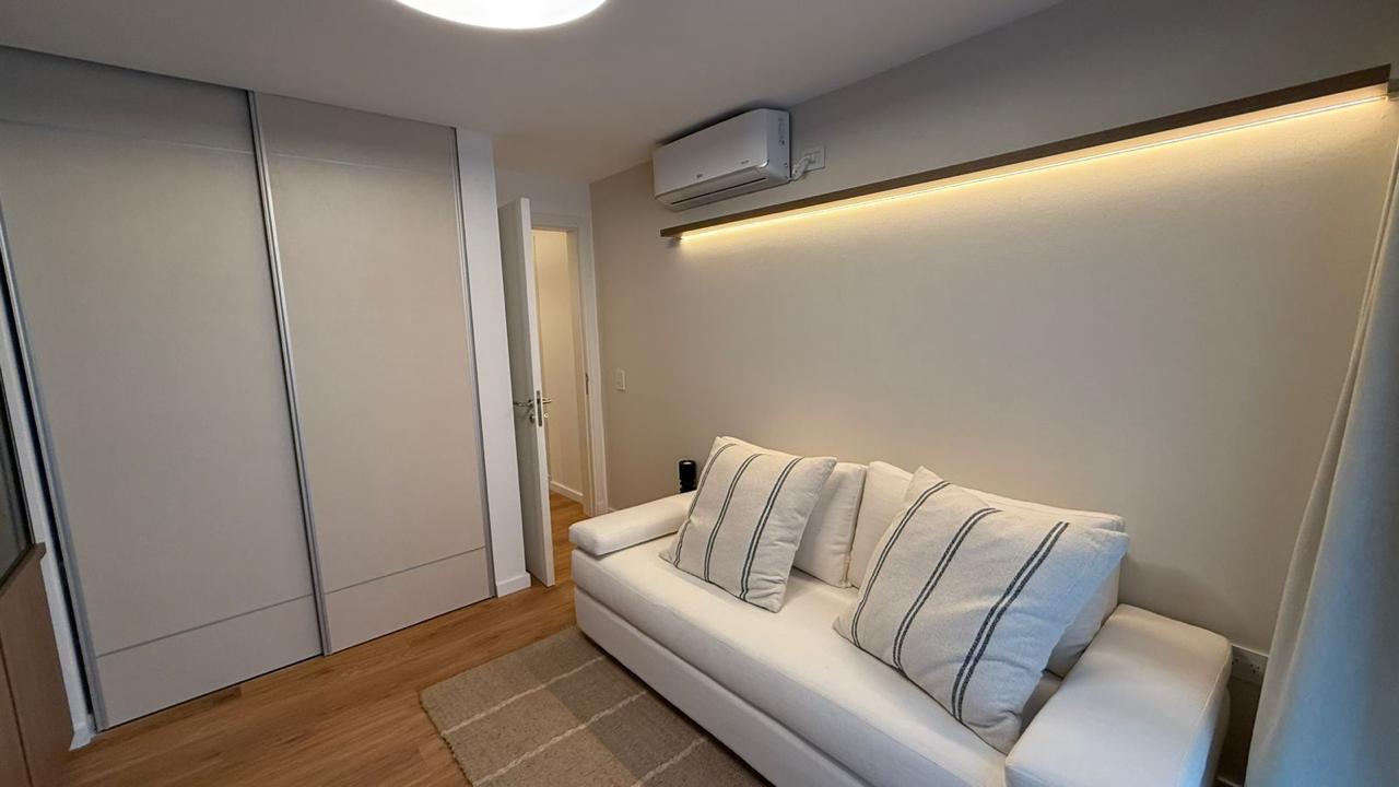 VENTA DEPARTAMENTO OPERA PARK 2 DORMITORIOS AMOBLADO Y COCHERA CERRO LAS ROSAS