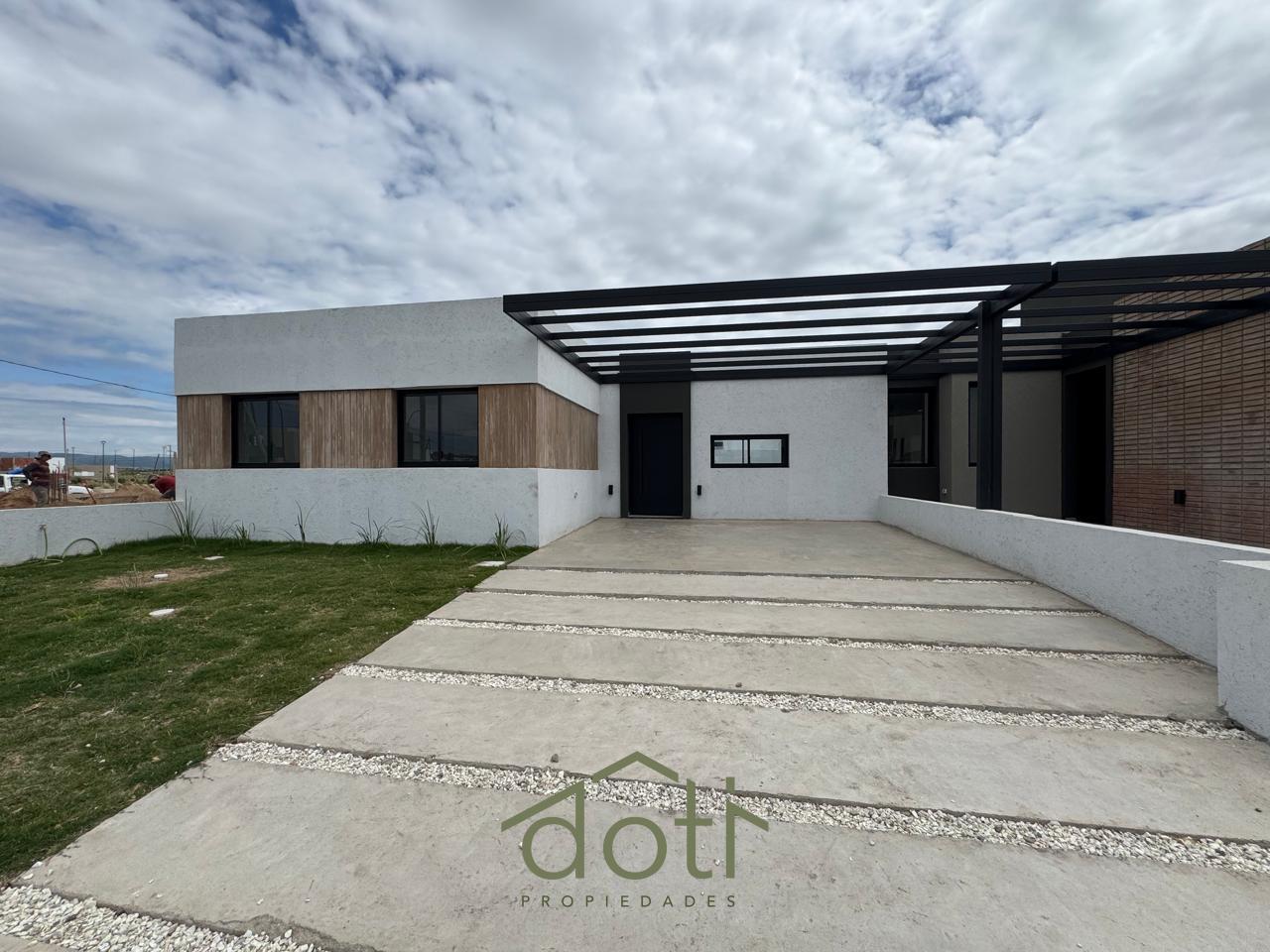 Casa a Estrenar en Planta Baja  Rincones de Manantiales