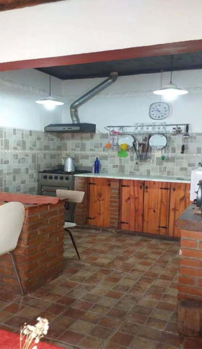 Venta Casa 6 dormitorios c- Departamento - B° Cupani - Córdoba