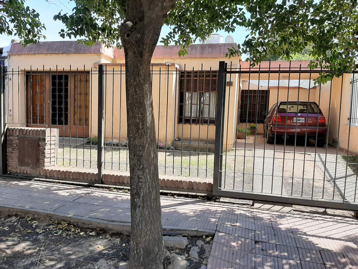 Venta Casa 3 dorm. - B° Pque San Carlos - Córdoba