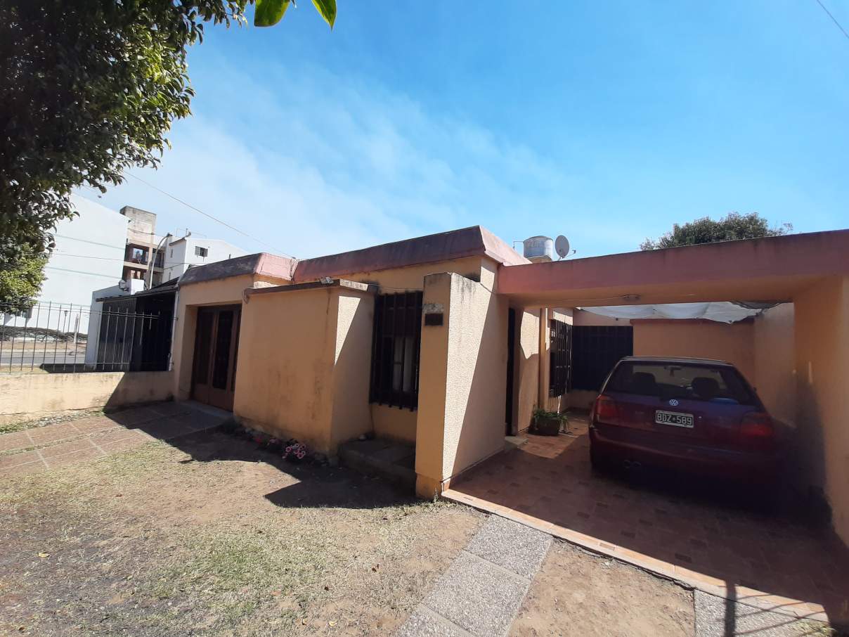 Venta Casa 3 dorm. - B° Pque San Carlos - Córdoba