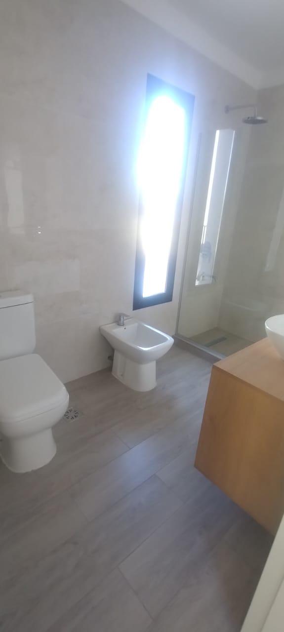 VENTA DE CASA  3 DORMITORIOS EN CUESTAS DE MANANTIALES II