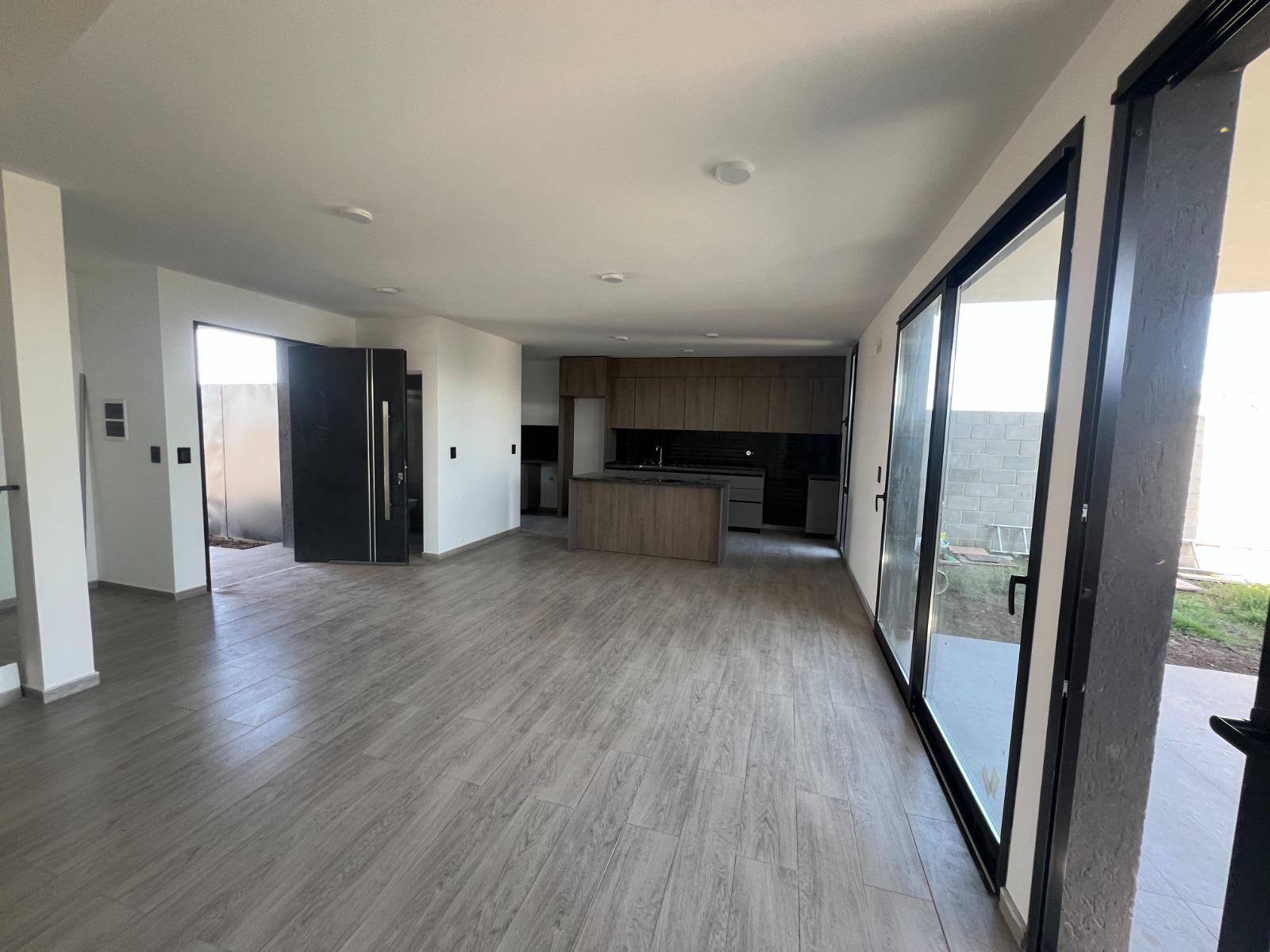 VENTA DE CASA  3 DORMITORIOS EN CUESTAS DE MANANTIALES II