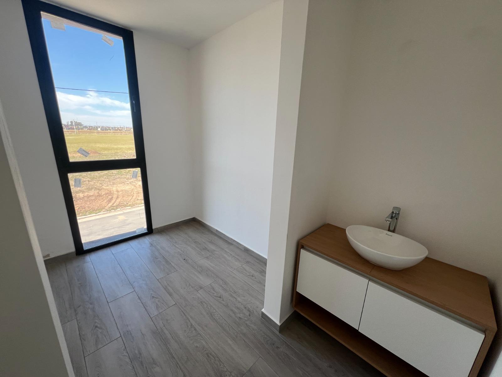 VENTA DE CASA  3 DORMITORIOS EN CUESTAS DE MANANTIALES II