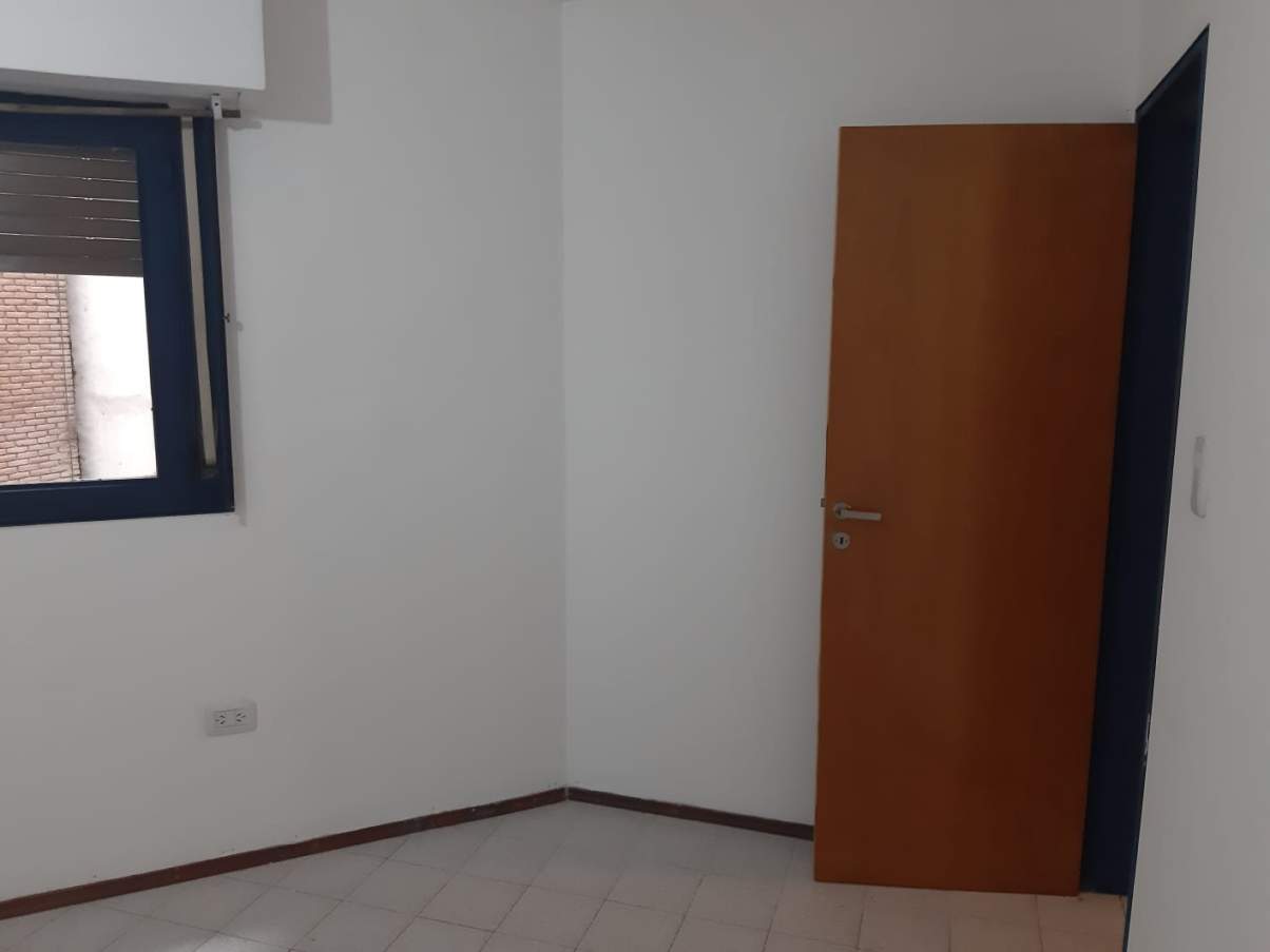 Departamento 1 Dormitorio - Balcón - Bv Illia a 1 cuadra de Bv. Chacabuco