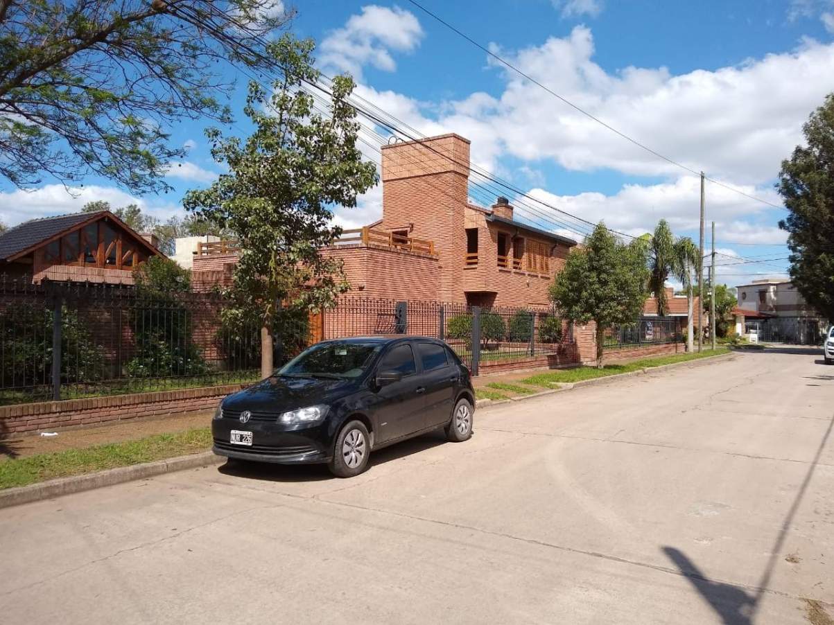 Casa en Venta Granja de Funes !!!