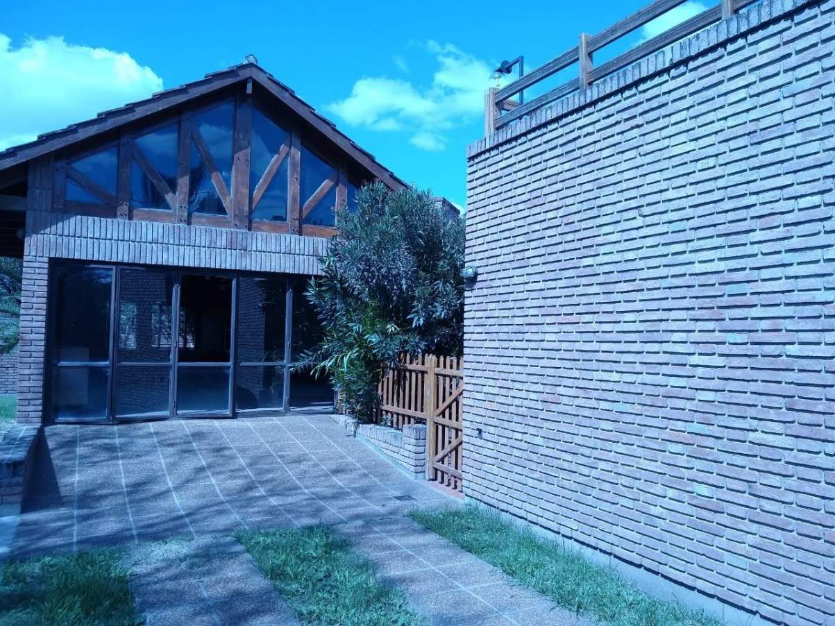 Casa en Venta Granja de Funes !!!