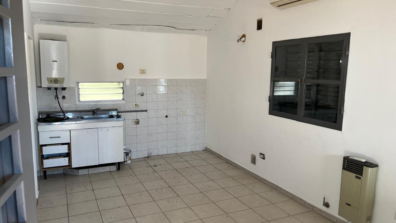 ALQUILER 350m2 Depósito Oficina Circunv Sur entre Velez Sarsf y Valparaíso UBICACIÓN PREMIUM