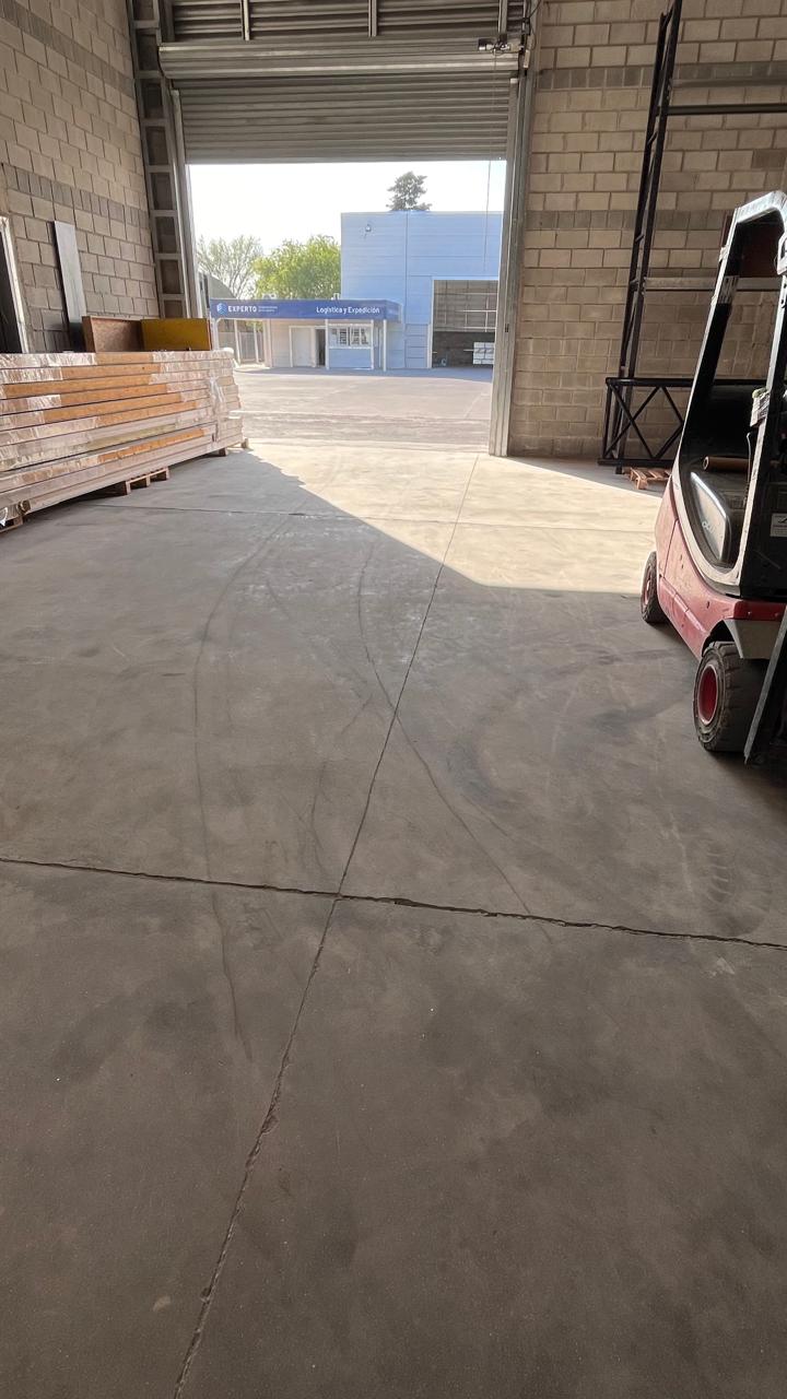 ALQUILER 350m2 Depósito Oficina Circunv Sur entre Velez Sarsf y Valparaíso UBICACIÓN PREMIUM