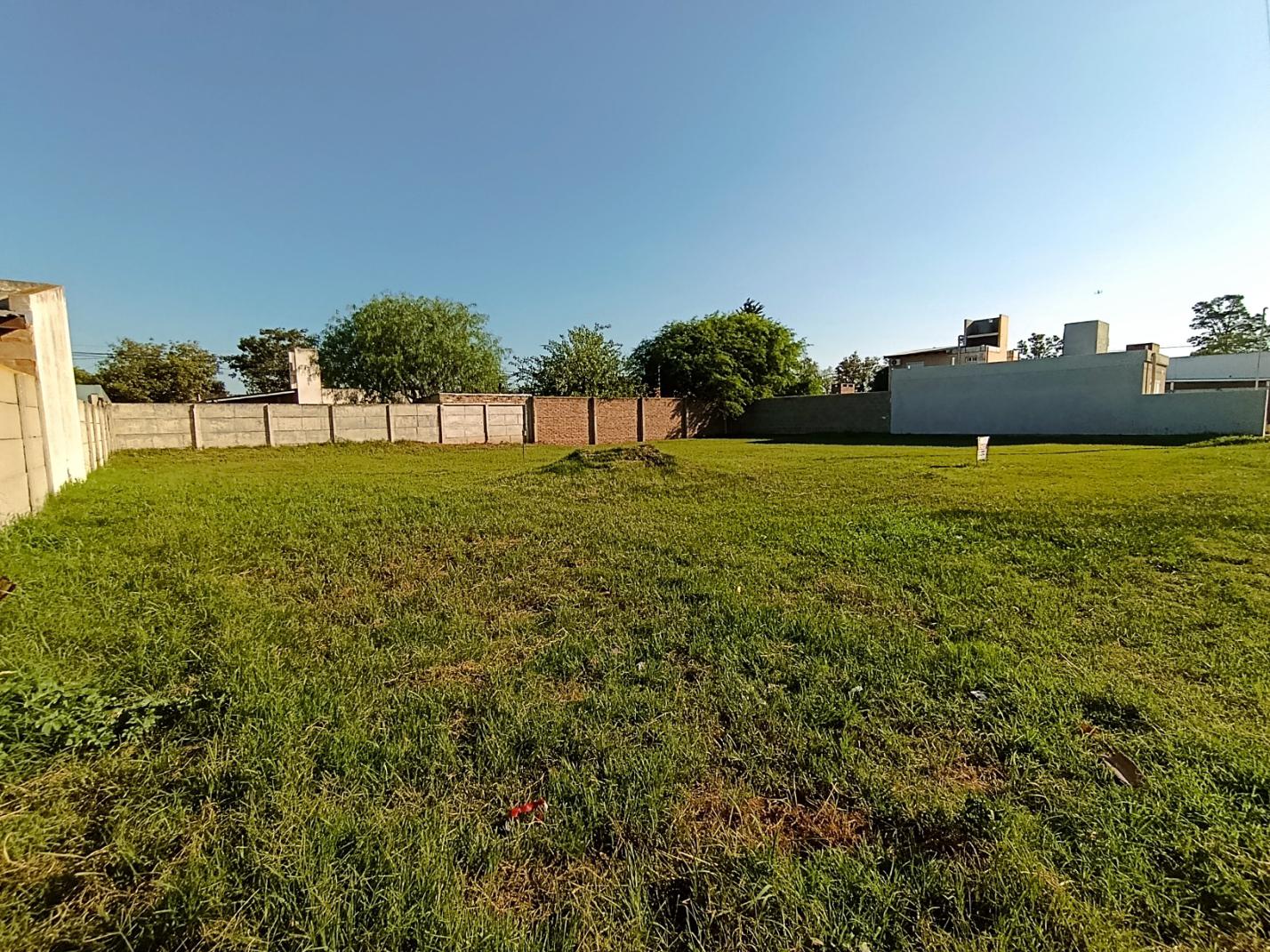 VENTA  LOTES CONTIGUOS  OPORTUNIDAD ÚNICA  Barrio Comercial  Las Varillas