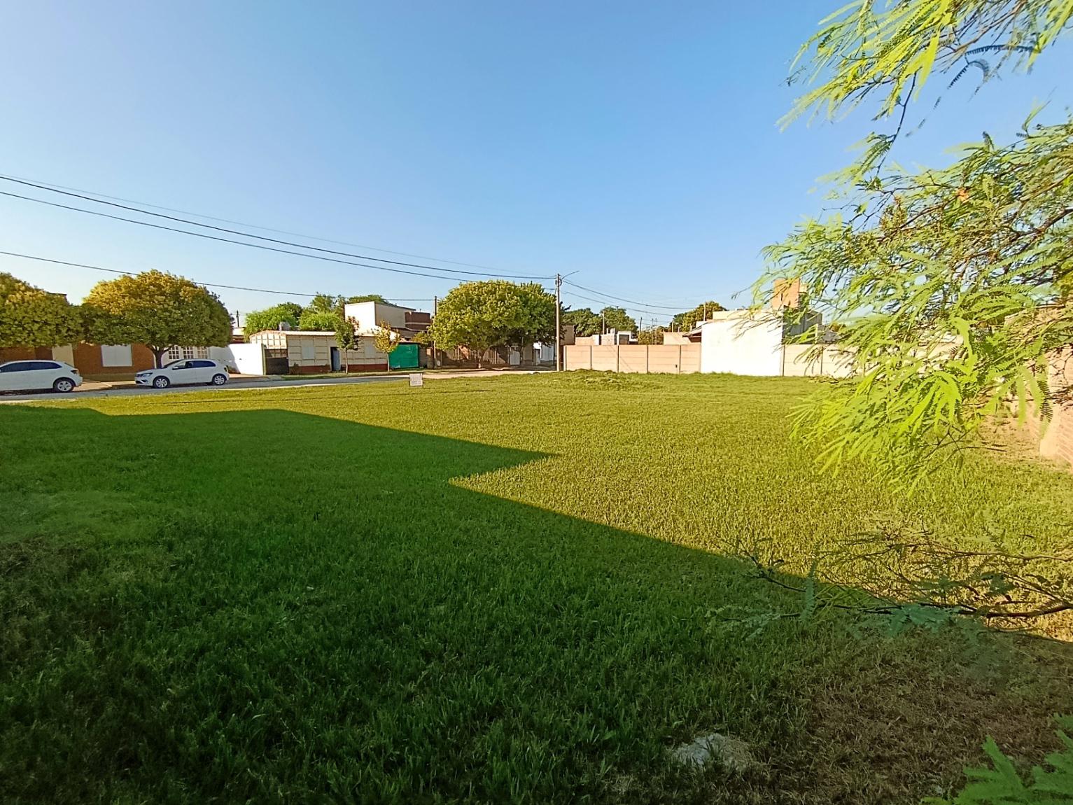 VENTA  LOTES CONTIGUOS  OPORTUNIDAD ÚNICA  Barrio Comercial  Las Varillas