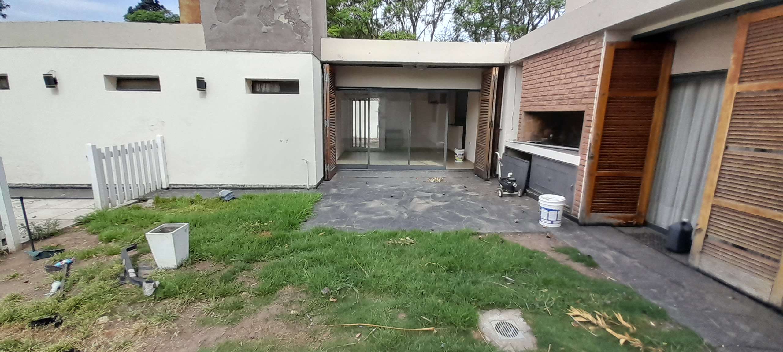 CERRO CHICO - NATAL CRESPO 4700 - CASA 3 DORMITORIOS EN ALQUILER