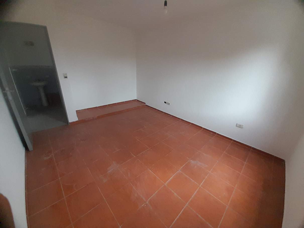 HIPOLITO YRIGOYEN  - ANISACATE 718 - DEPARTAMENTO 1 DORMITORIO EN ALQUILER