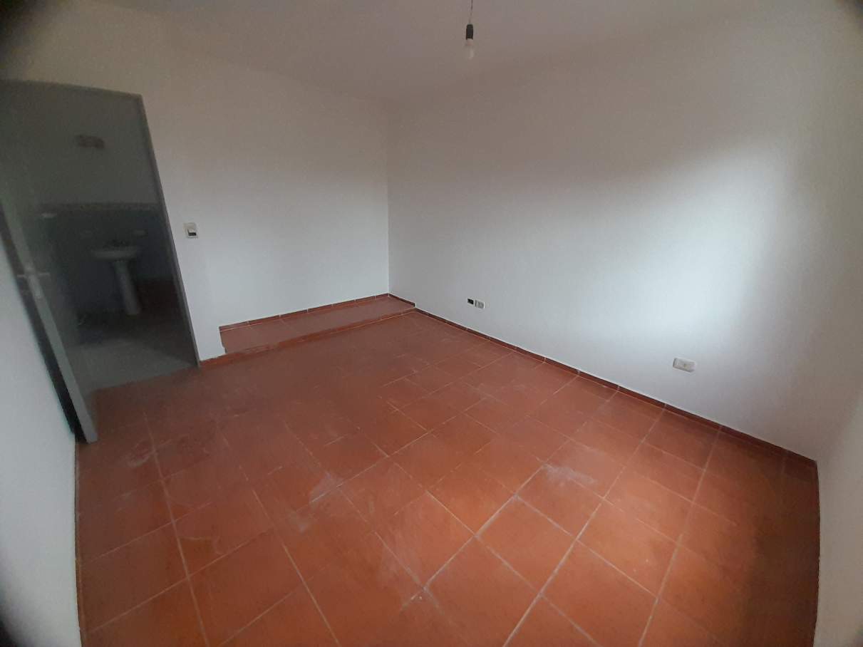 HIPOLITO YRIGOYEN  - ANISACATE 718 - DEPARTAMENTO 1 DORMITORIO EN ALQUILER