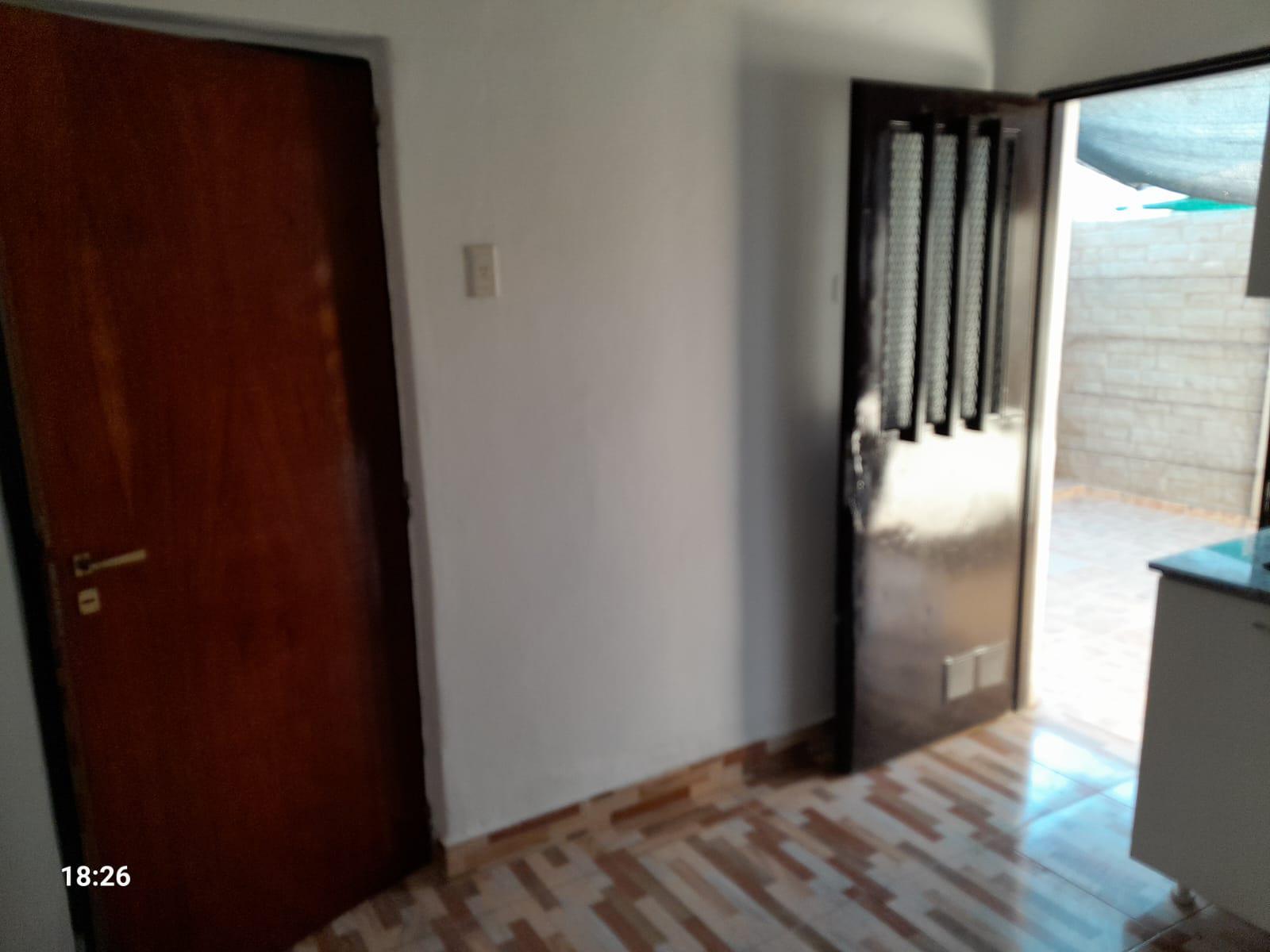 ALQUILO departamento en B Centro America