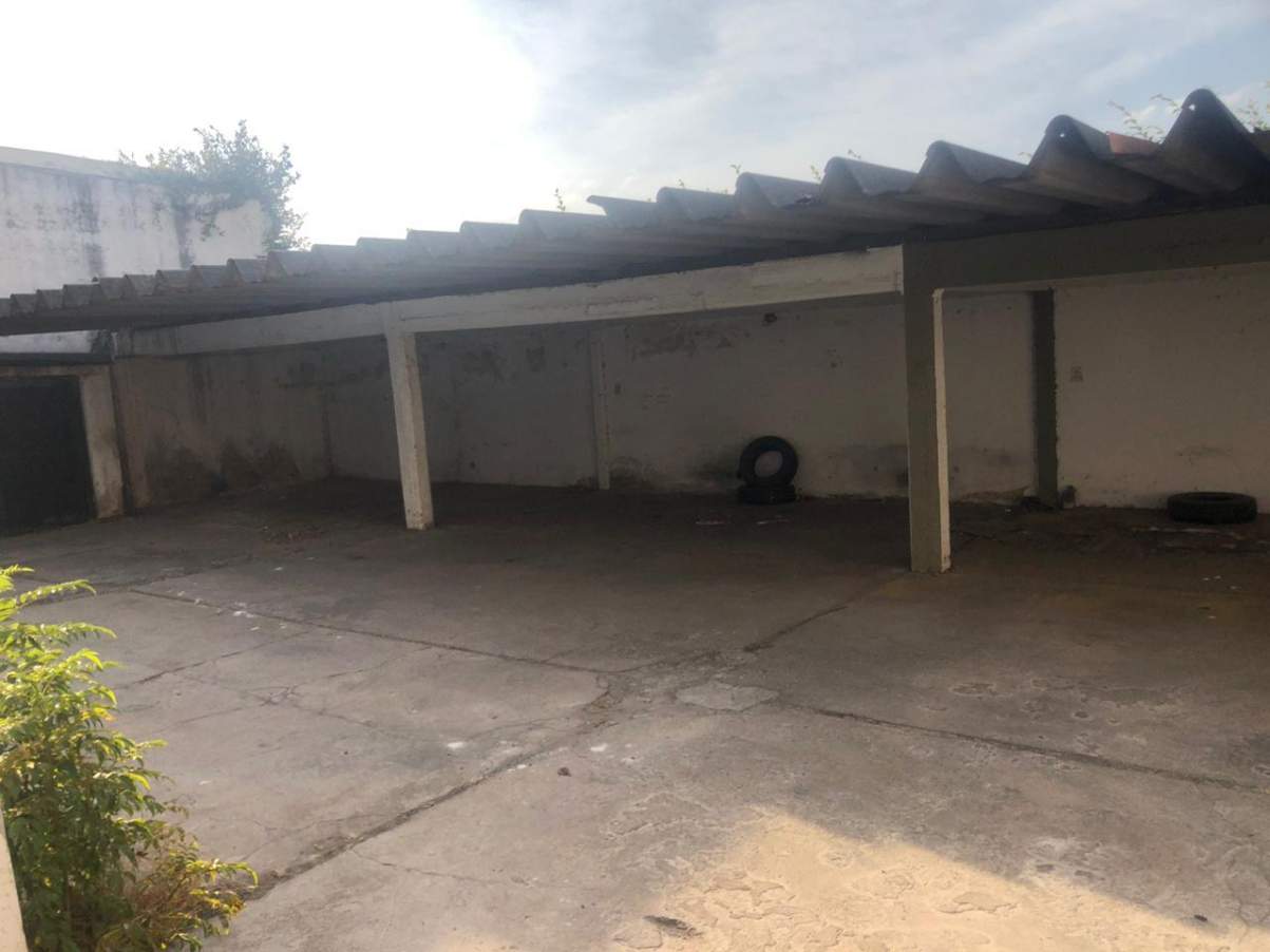 Alquiler Local sobre Av. Sabattini 166 m2