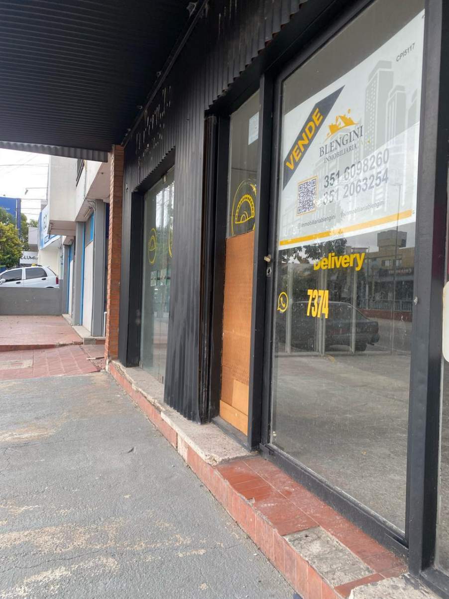 Alquiler Local sobre Av. Sabattini 166 m2