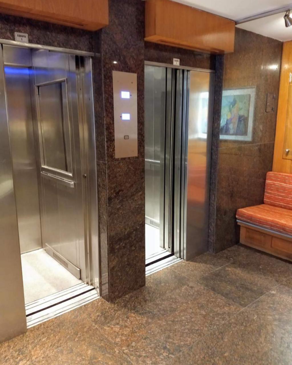 VENTA SEMIPISO DE CATEGORIA APTO CREDITO -  AV CHACABUCO
