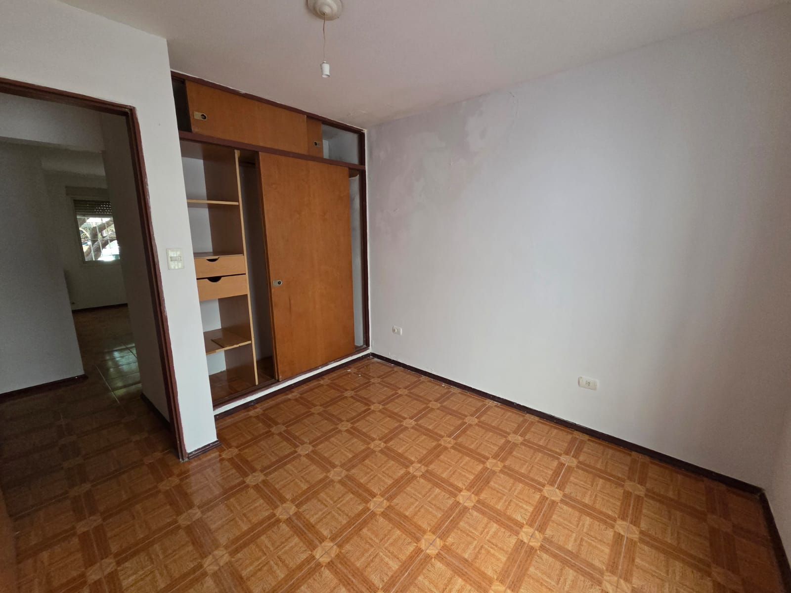 GENERAL PAZ - ESQUIU 71 - DEPTO EN VENTA