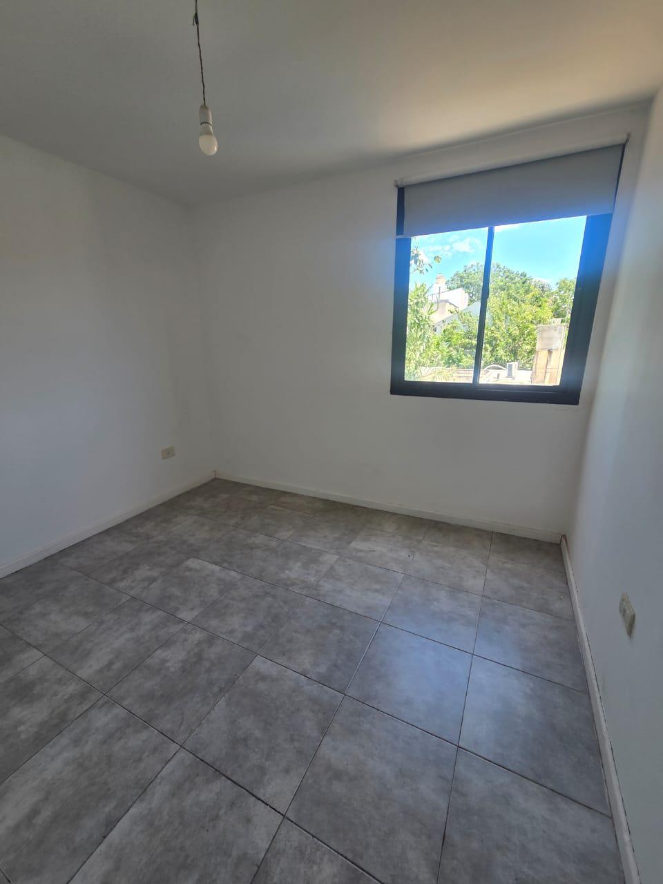 ALBERDI - SOL DE MAYO AL 100 - DEPTO EN VENTA