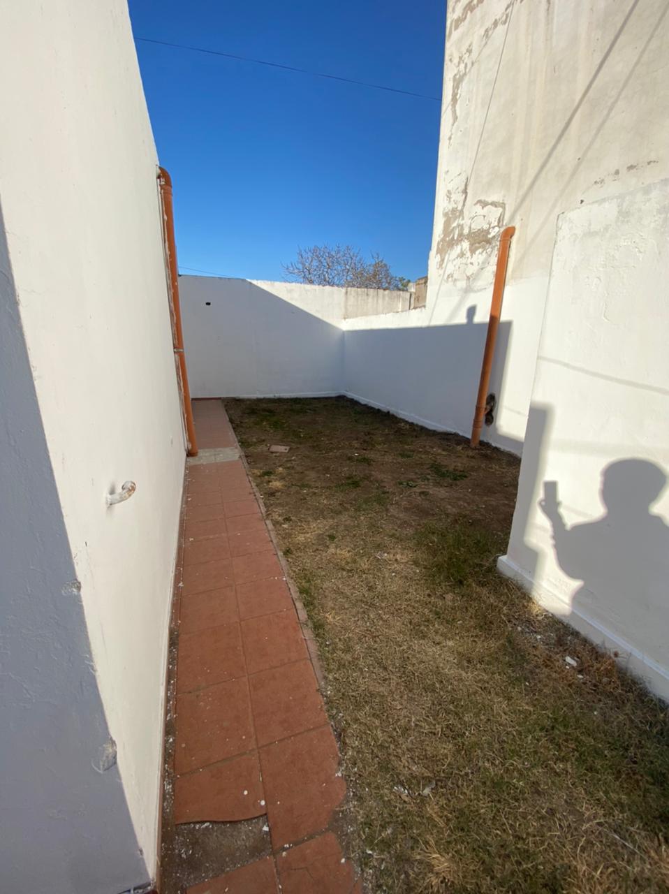 CASA EN ALQUILER BARRIO JARDIN 2 DOR