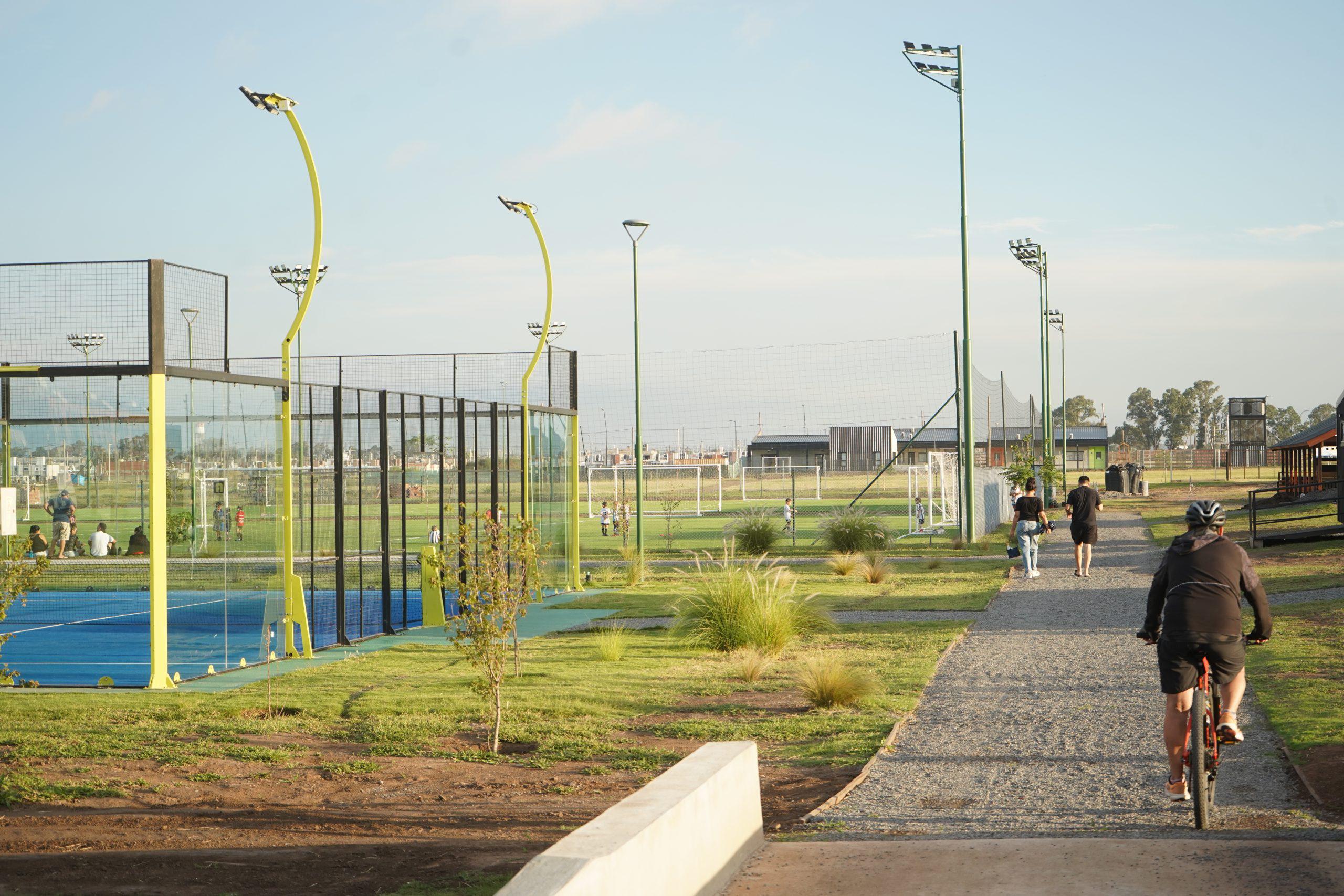 LOTE EN VENTA COLINAS DE MANANTIALES 360M2 APTO DUPLEX