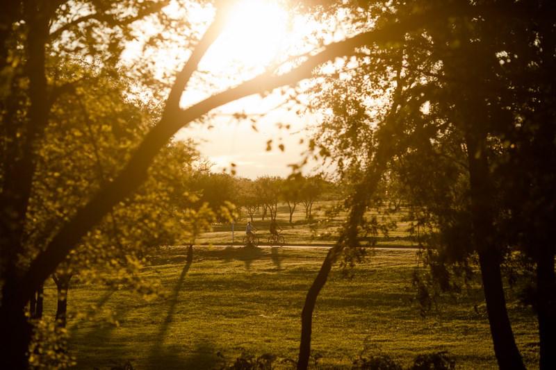 LOTE EN VENTA COLINAS DE MANANTIALES 360M2 APTO DUPLEX