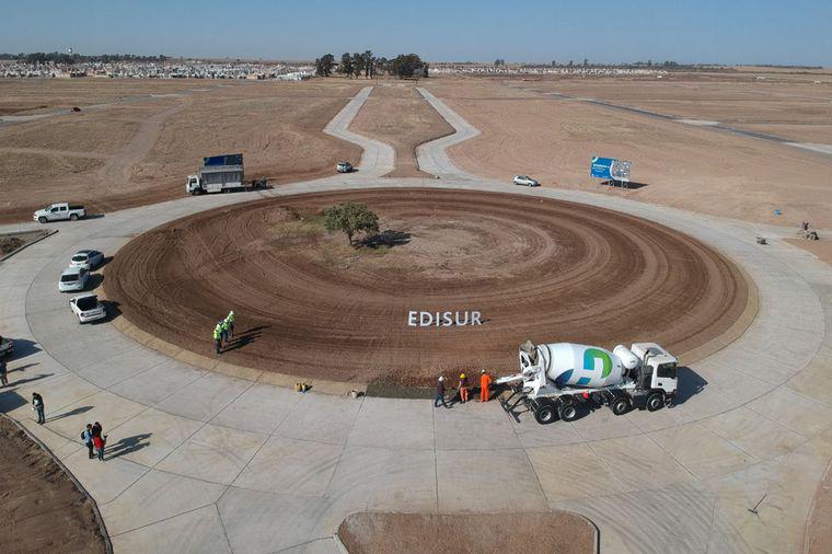 LOTE EN VENTA COLINAS DE MANANTIALES 360M2 APTO DUPLEX