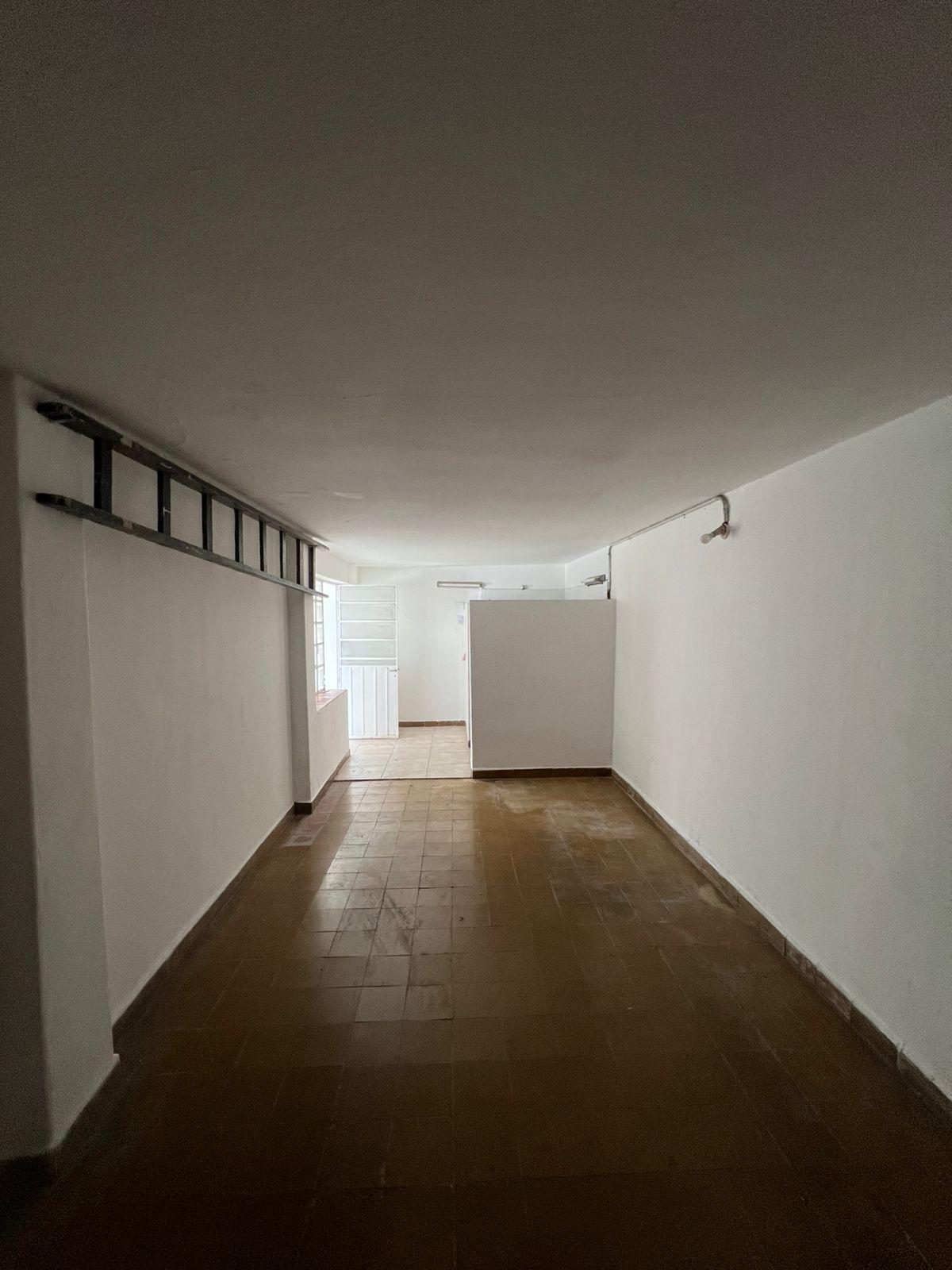 ALQUILO CASA BARRIO MAIPU -  TRES DORMIROIOS CON COCHERA