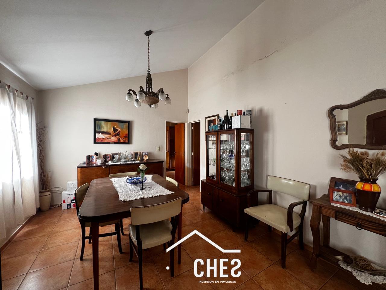 Casa a la Venta 4 dormitorios en una sola planta en El Refugio a metros de Recta Martinolli