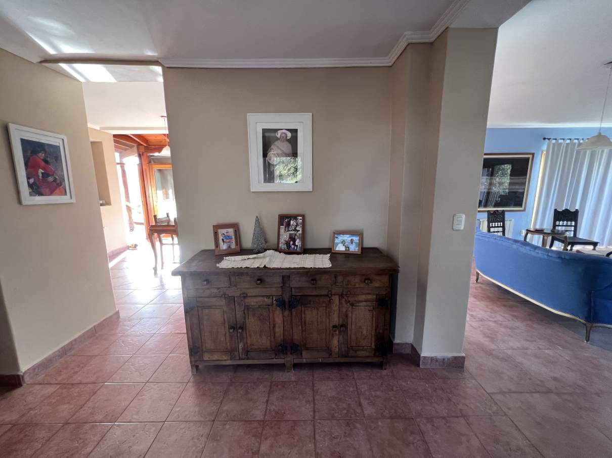 Casa - Alquiler Temporal - 10 personas - Unquillo - Barrio Cerrado