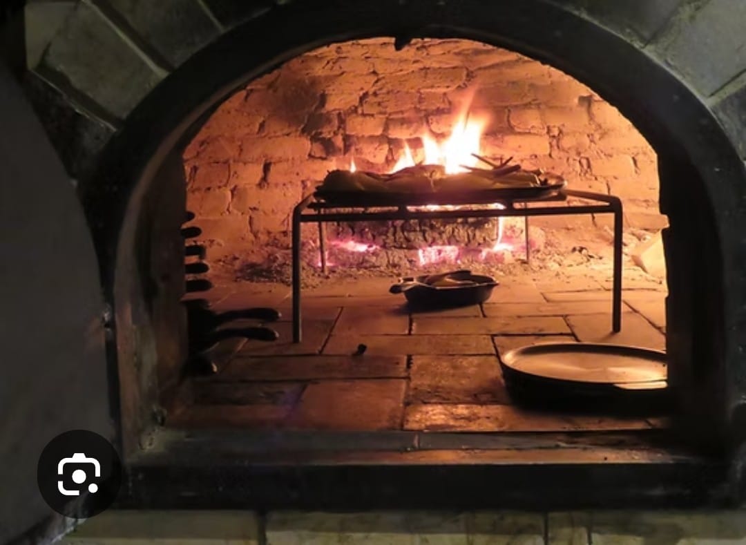 Casa - Alquiler Temporal - 10 personas - Unquillo - Barrio Cerrado