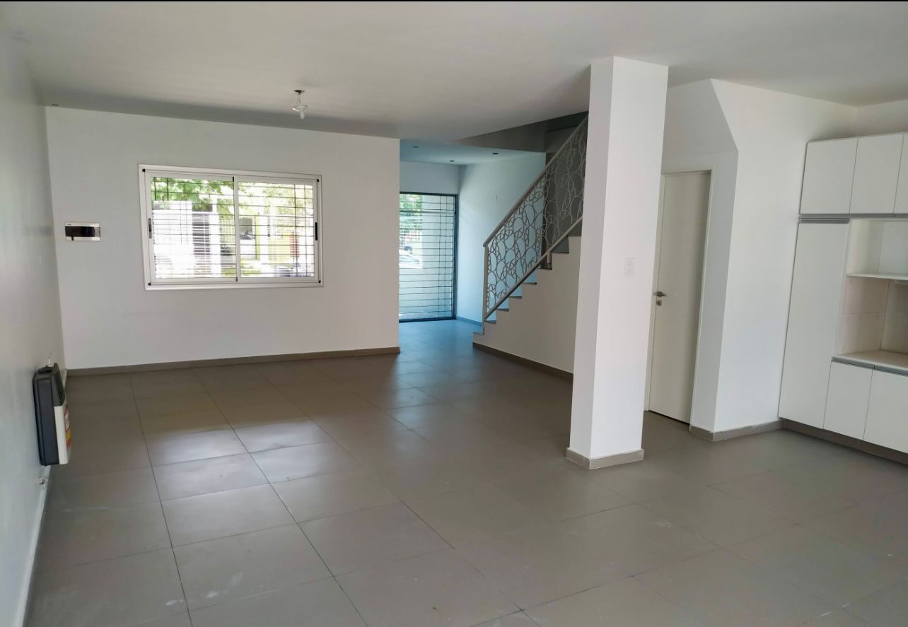 ALQUILER DUPLEX 3 DORMITORIOS NUEVO JARDIN