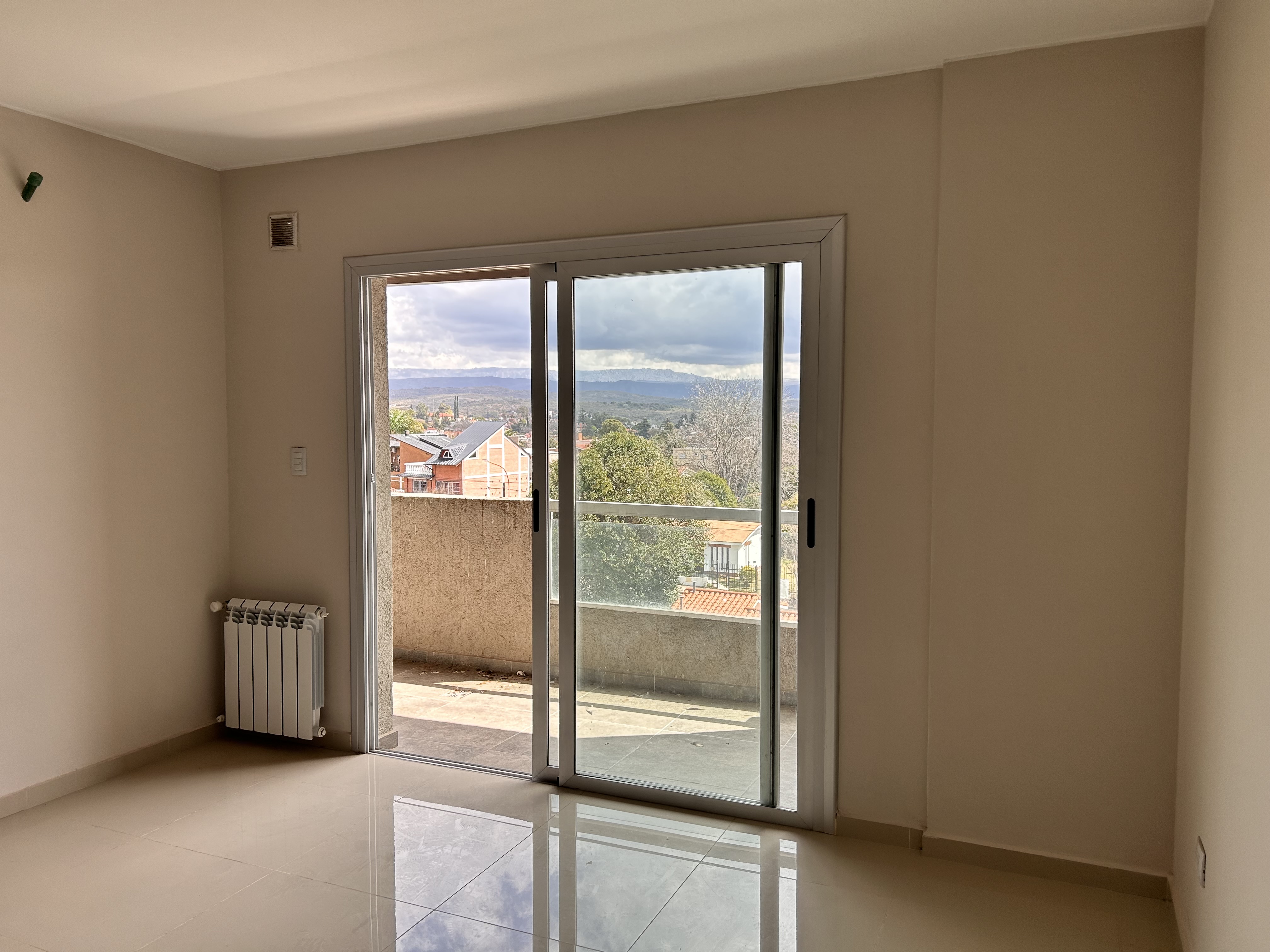 S.R VENDE DPTO 1DORM. EN COMPLEJO PEHUEN