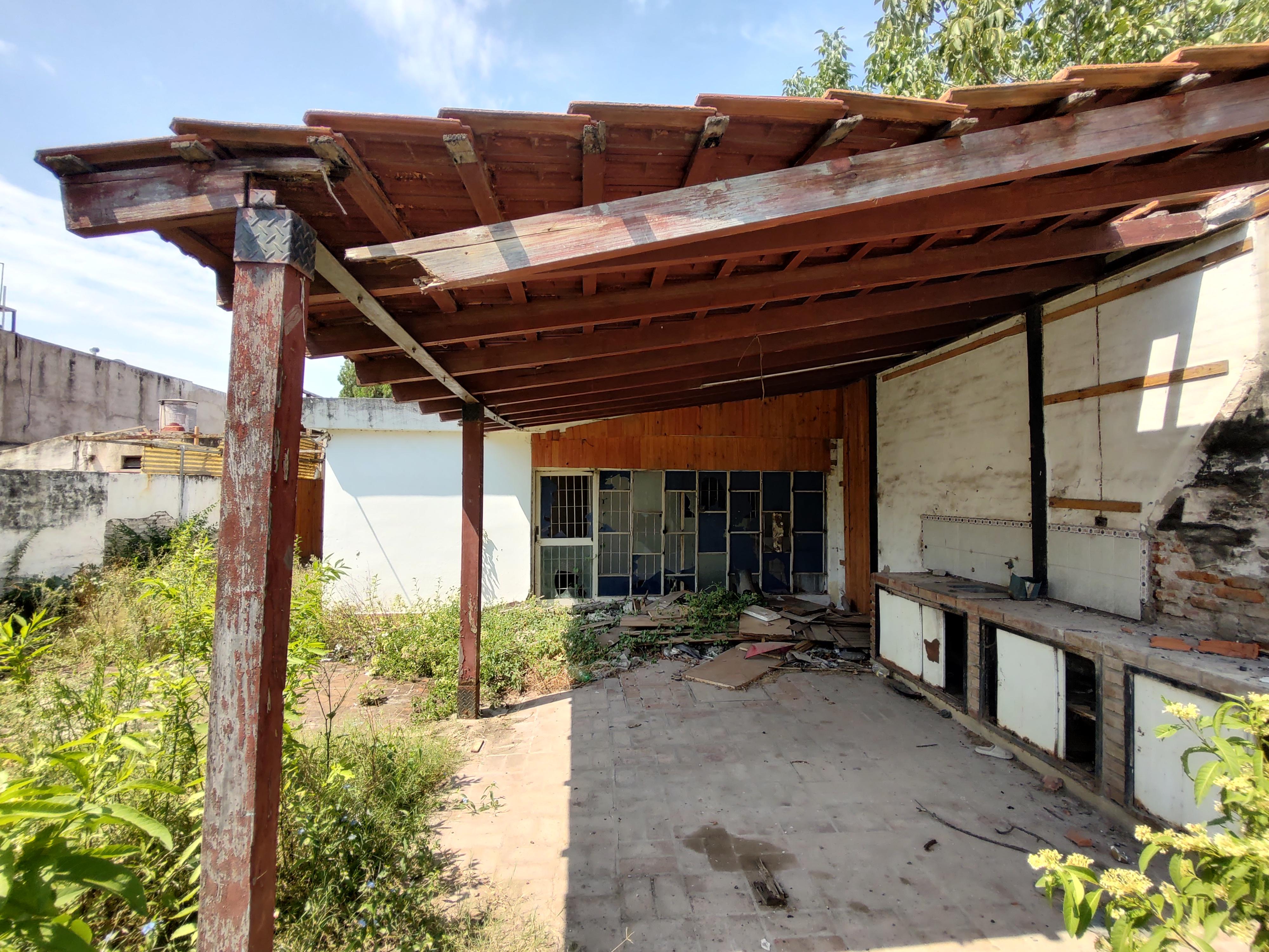 VENTA CASA 3 DOR  2 DEPTOS (1 Y 2 DORM) 2 LOTES (200 Y 400m2)- A METROS DE ÓHIGGINS Y VOLKWAGEN  - VILLA SAN CARLOS