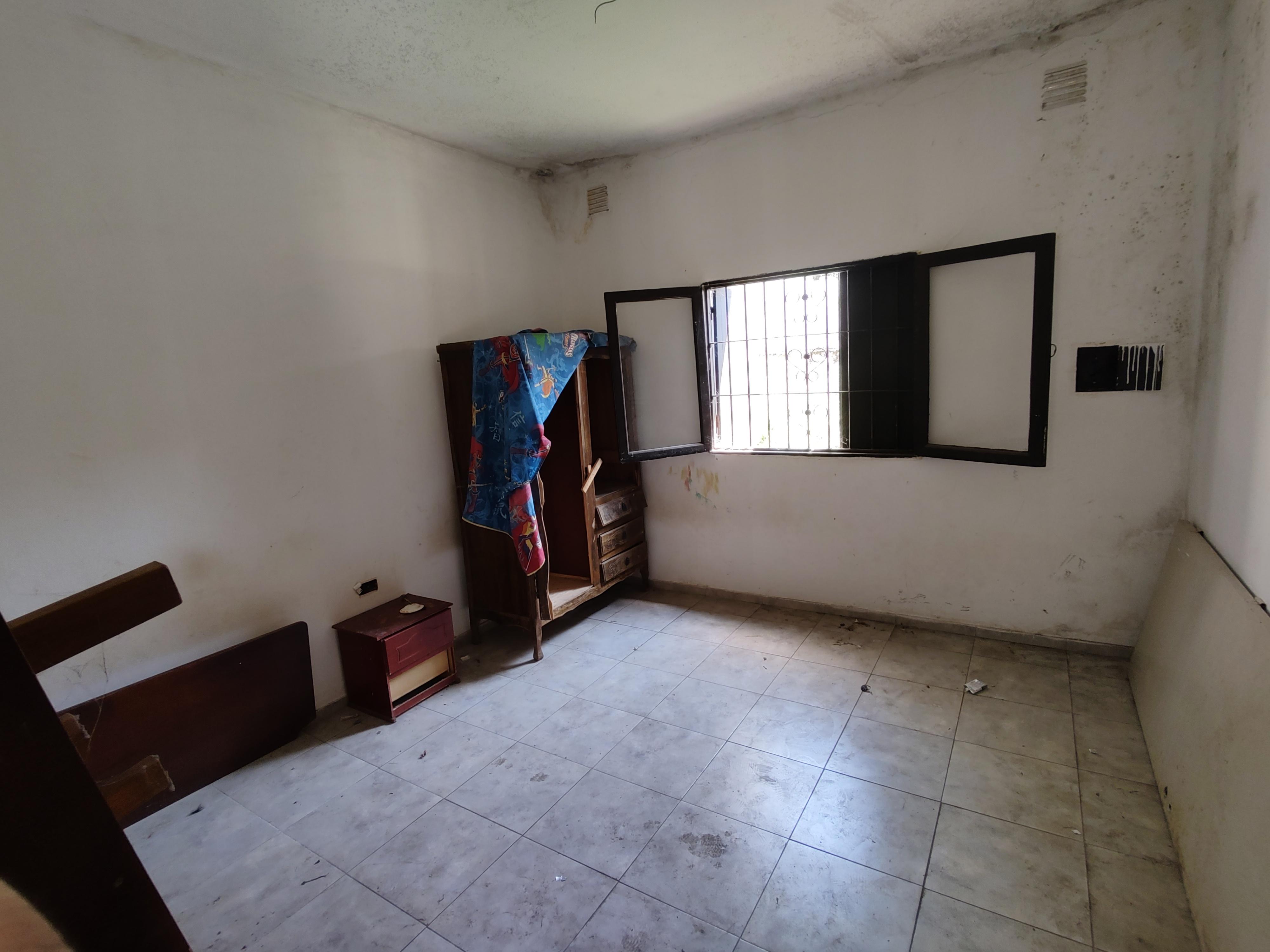 VENTA CASA 3 DOR  2 DEPTOS (1 Y 2 DORM) 2 LOTES (200 Y 400m2)- A METROS DE ÓHIGGINS Y VOLKWAGEN  - VILLA SAN CARLOS